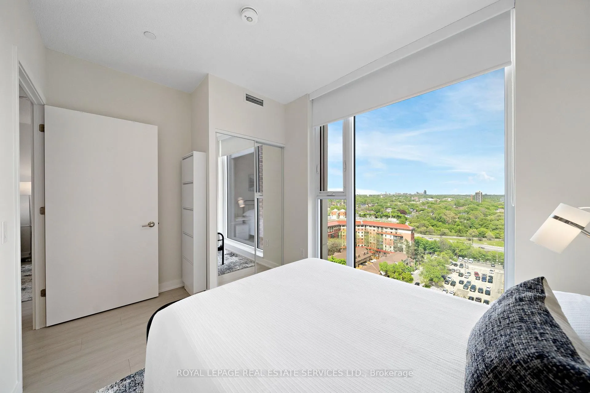 Photo 18 of Unit 1411, 130 River Street, Toronto, Regent Park — HOMEH
