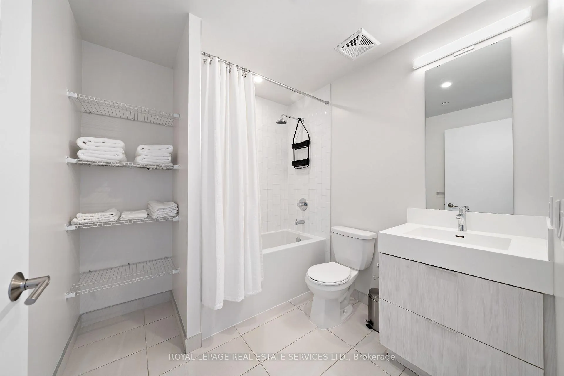 Photo 19 of Unit 1411, 130 River Street, Toronto, Regent Park — HOMEH