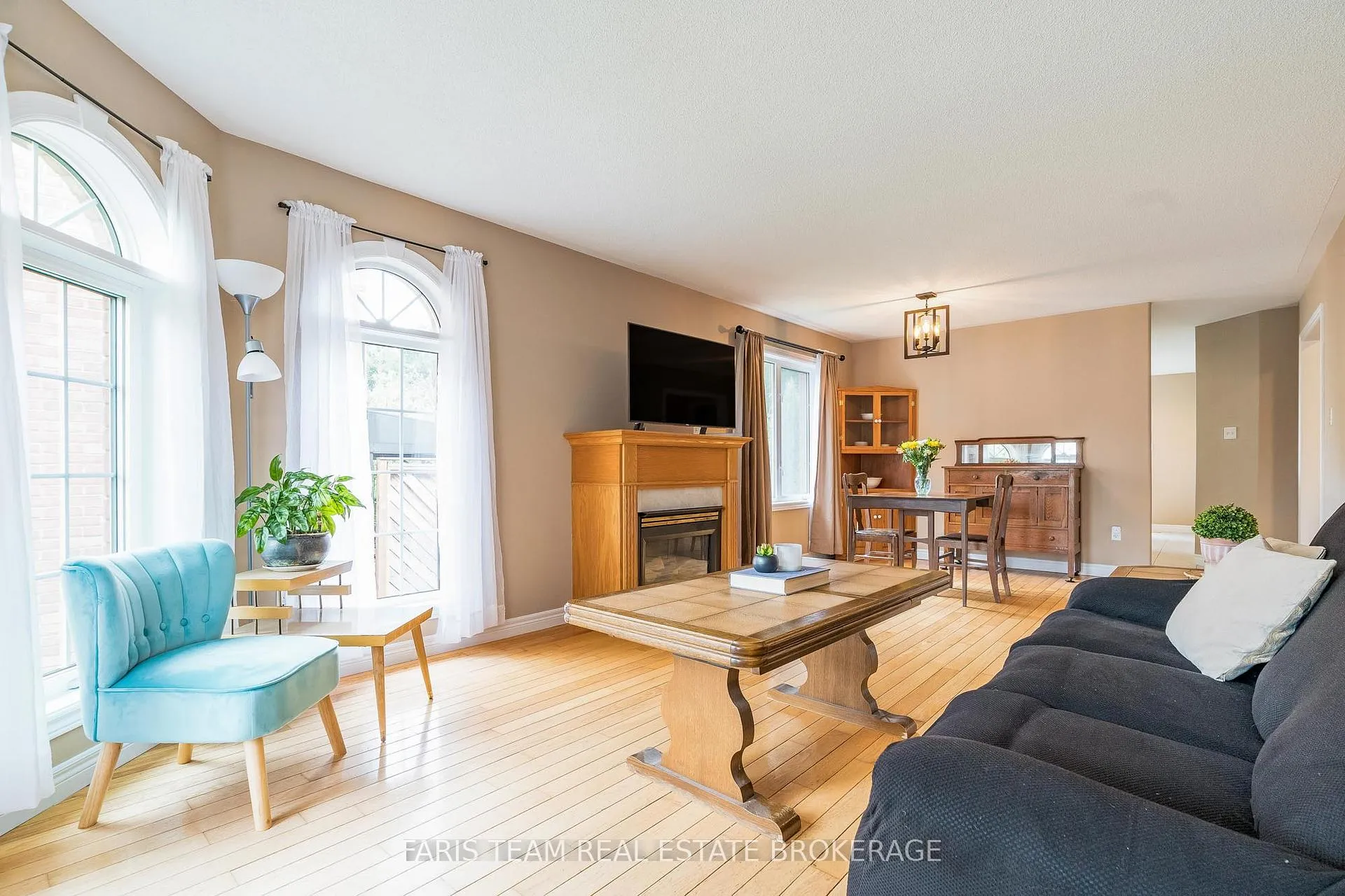 Photo 10 of 1006 Leslie Drive, Innisfil, Alcona — HOMEH