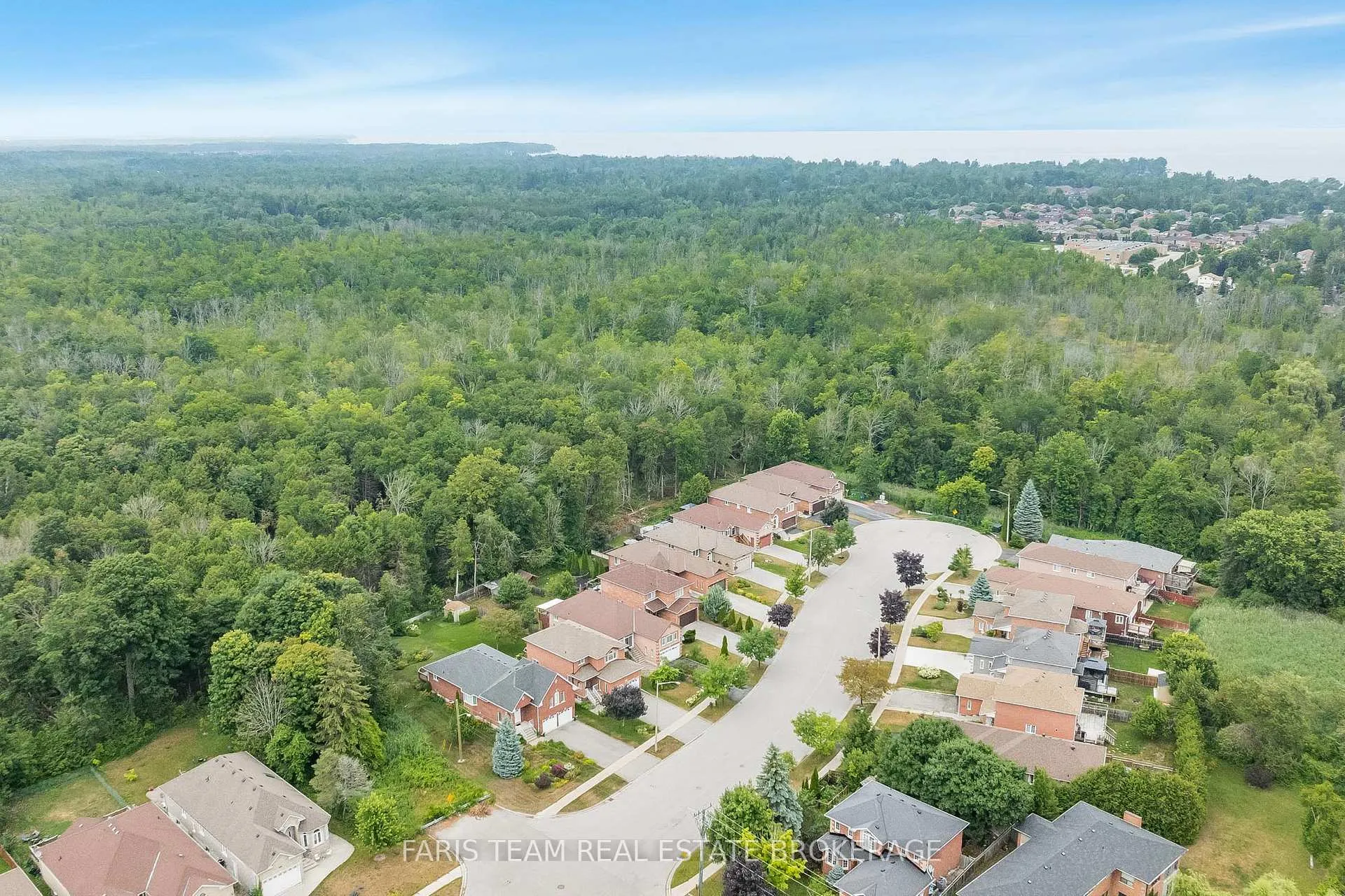 Photo 32 of 1006 Leslie Drive, Innisfil, Alcona — HOMEH
