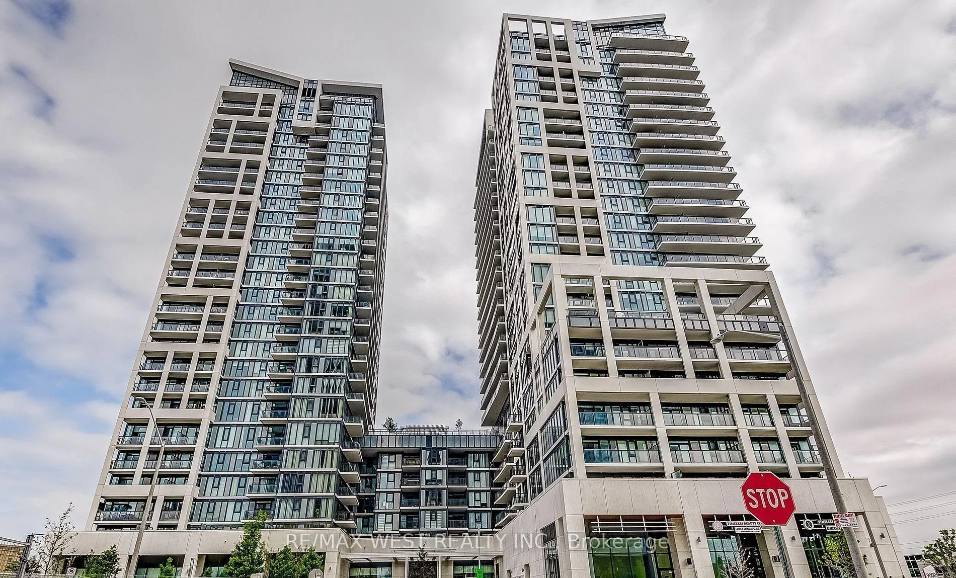 Photo 1 of Unit 1408, 9000 Jane Street, Vaughan, Concord — HOMEH