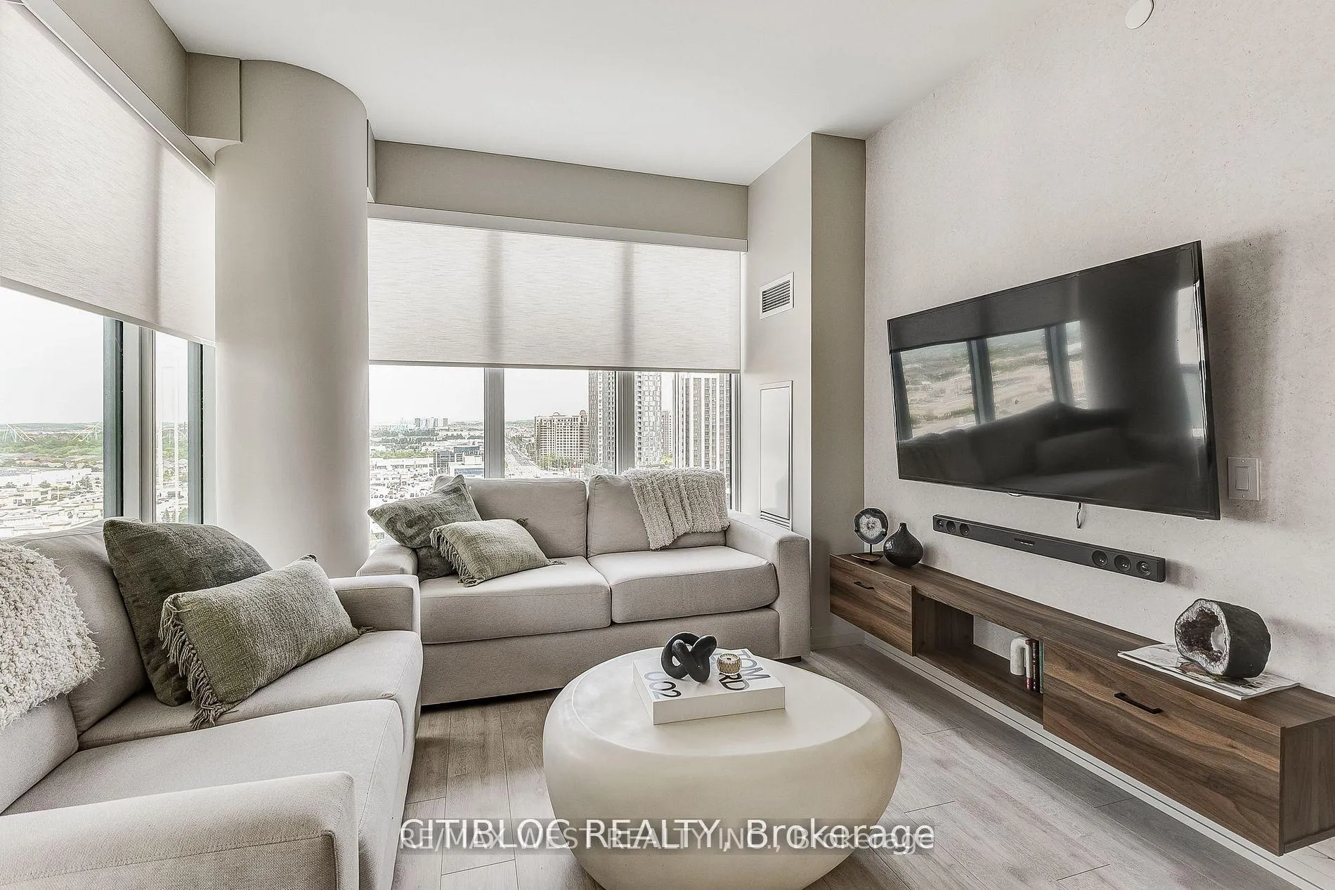 Photo 14 of Unit 1408, 9000 Jane Street, Vaughan, Concord — HOMEH