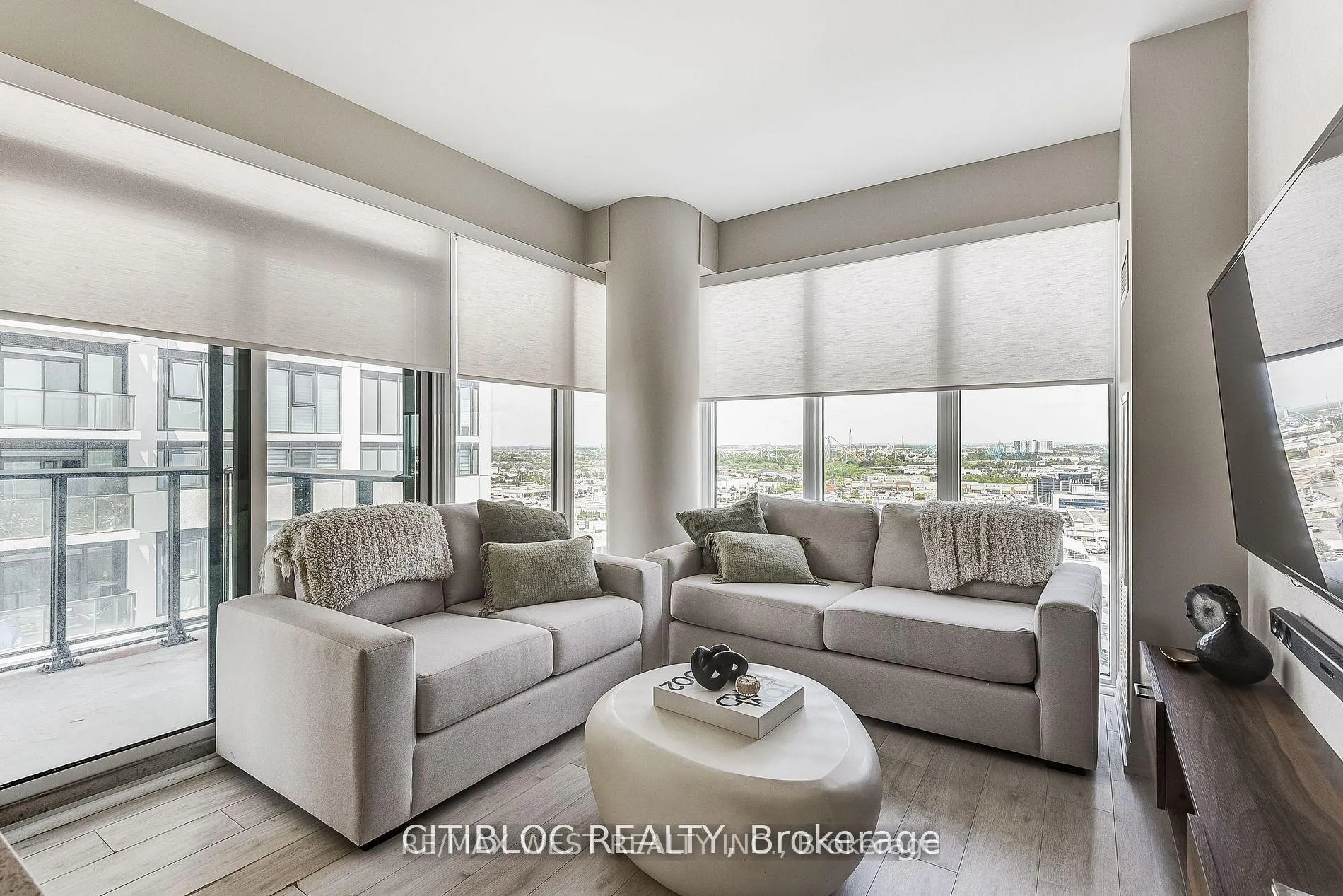 Photo 17 of Unit 1408, 9000 Jane Street, Vaughan, Concord — HOMEH