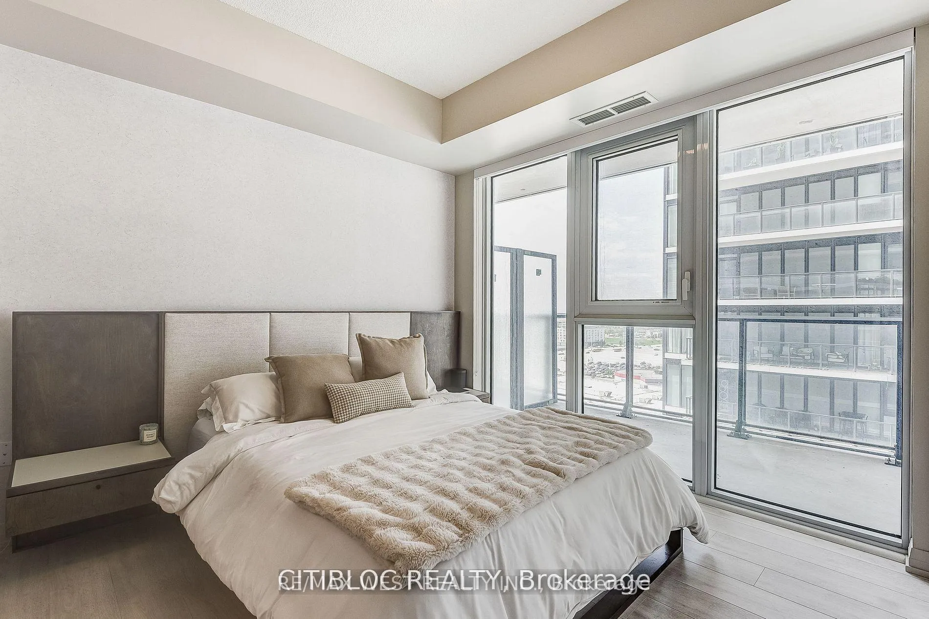 Photo 20 of Unit 1408, 9000 Jane Street, Vaughan, Concord — HOMEH