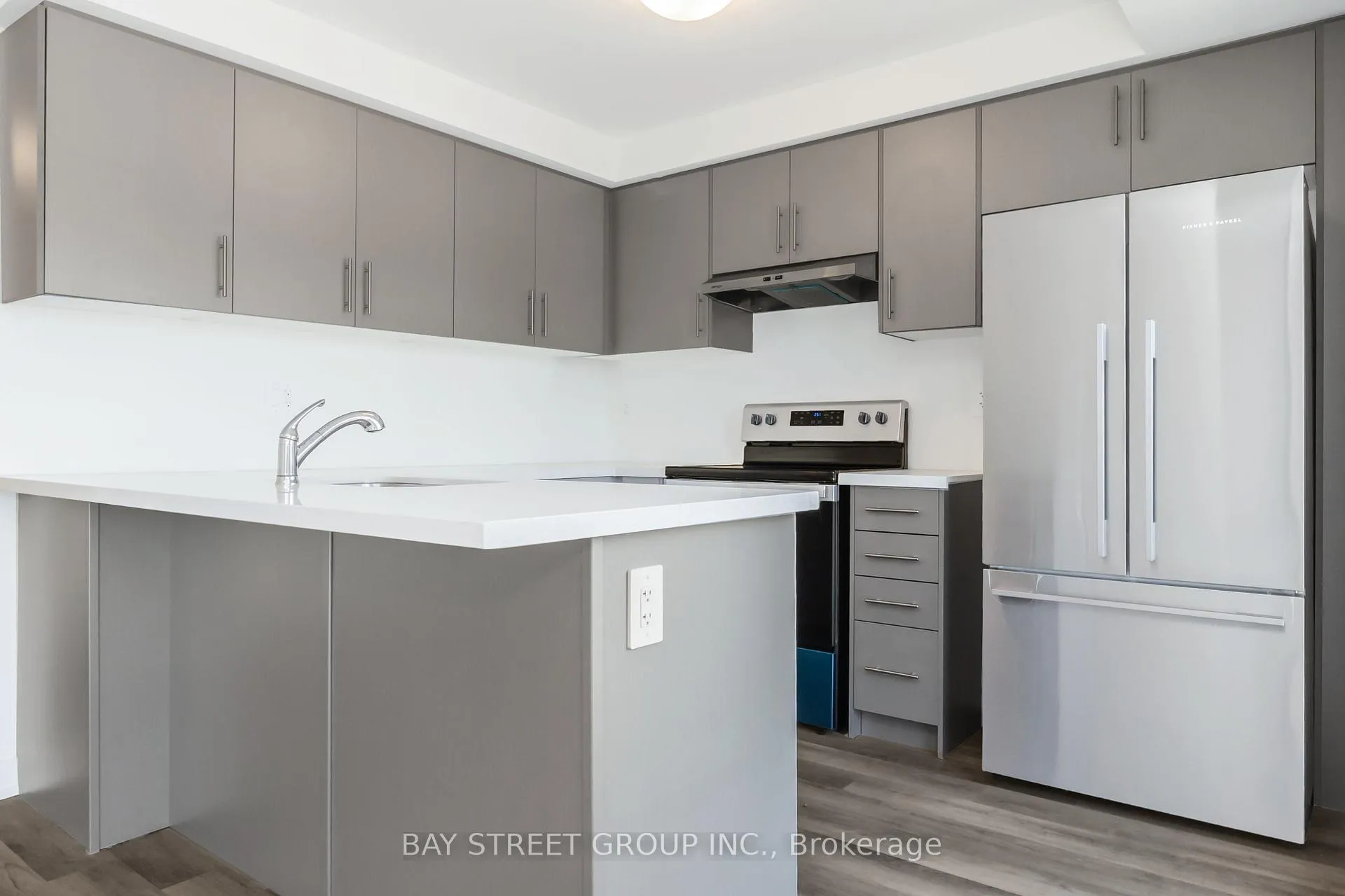 Photo 5 of Unit 17, 15 Romilly Avenue, Brampton, Northwest Brampton — HOMEH