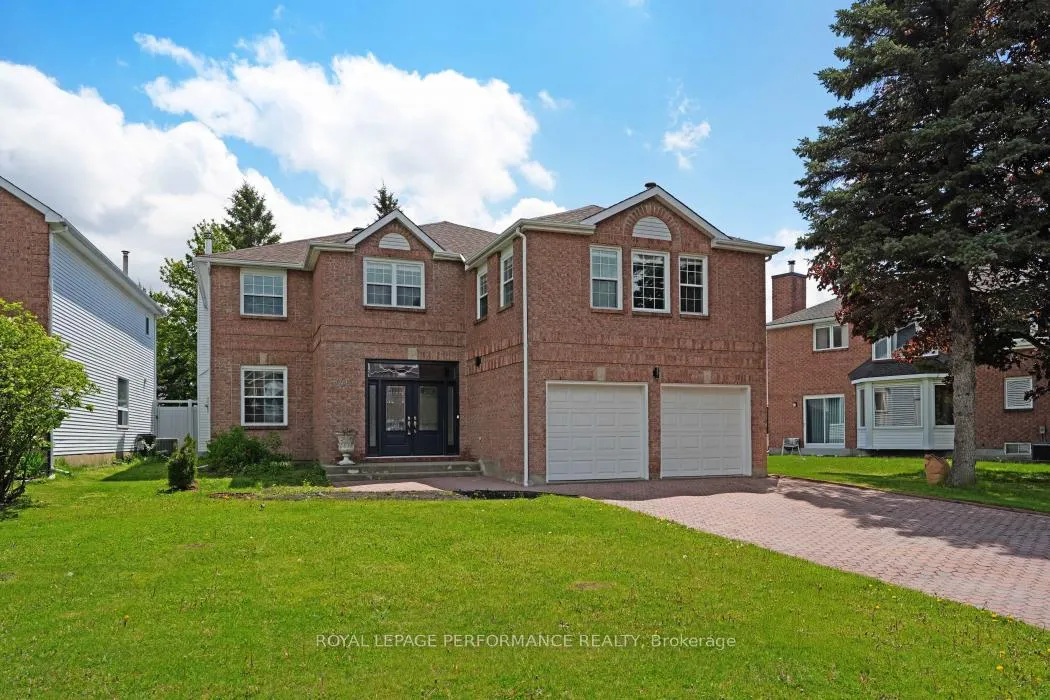 Photo 3 of 846 Montcrest Drive, Ottawa, Fallingbrook/Ridgemount — HOMEH