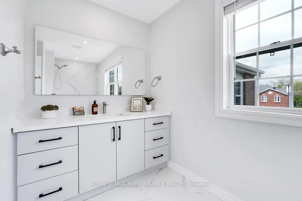 Photo 35 of 846 Montcrest Drive, Ottawa, Fallingbrook/Ridgemount — HOMEH