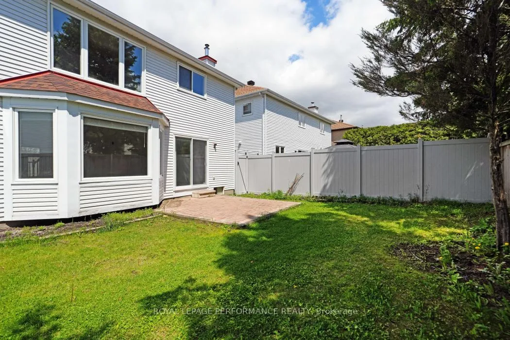 Photo 41 of 846 Montcrest Drive, Ottawa, Fallingbrook/Ridgemount — HOMEH