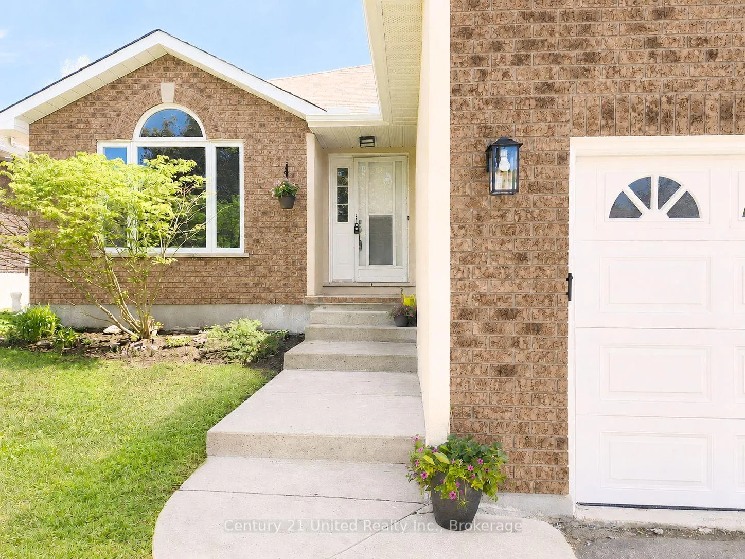 Photo 4 of 2225 Lorraine Drive, Peterborough, Northcrest Ward 5 — HOMEH
