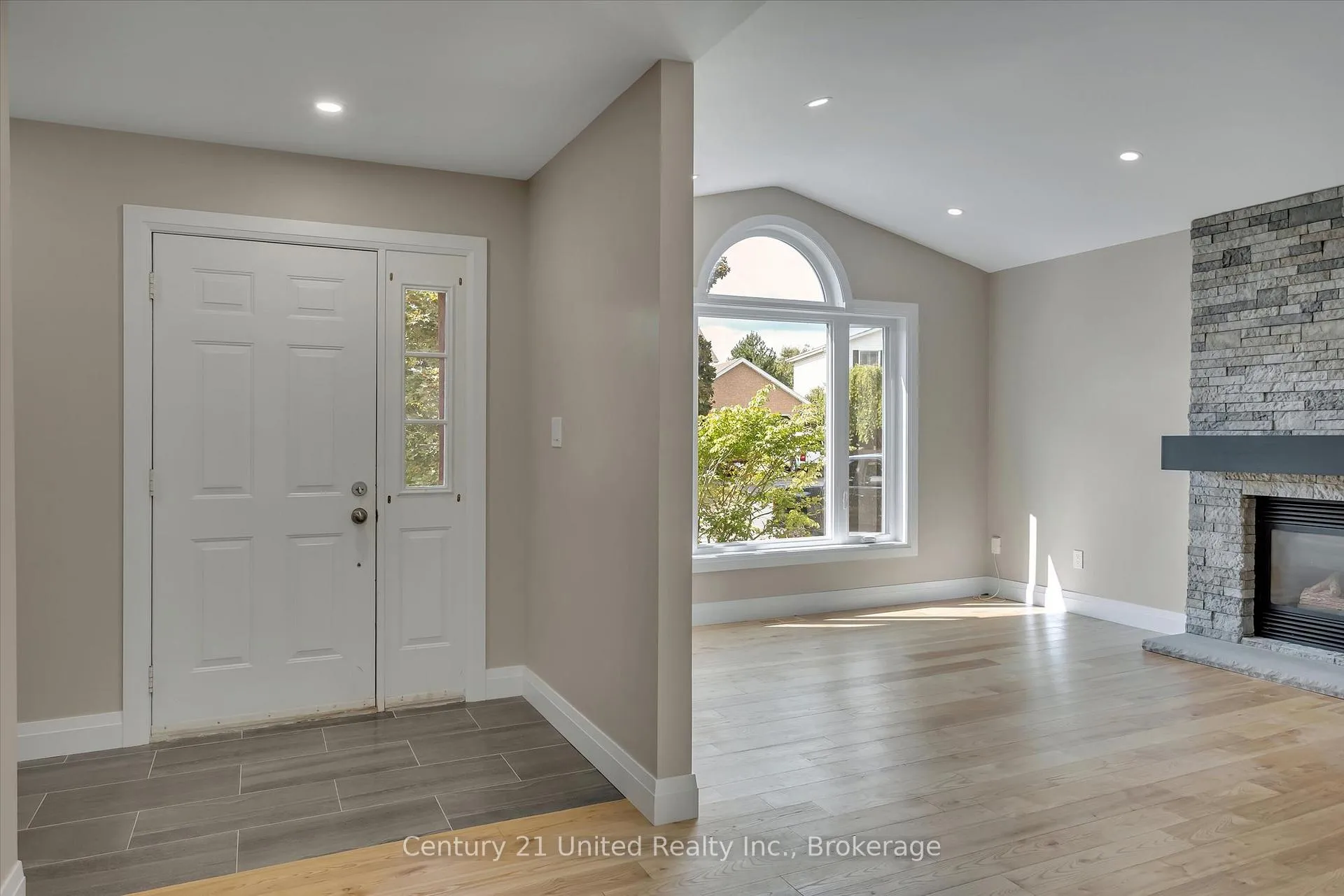 Photo 9 of 2225 Lorraine Drive, Peterborough, Northcrest Ward 5 — HOMEH