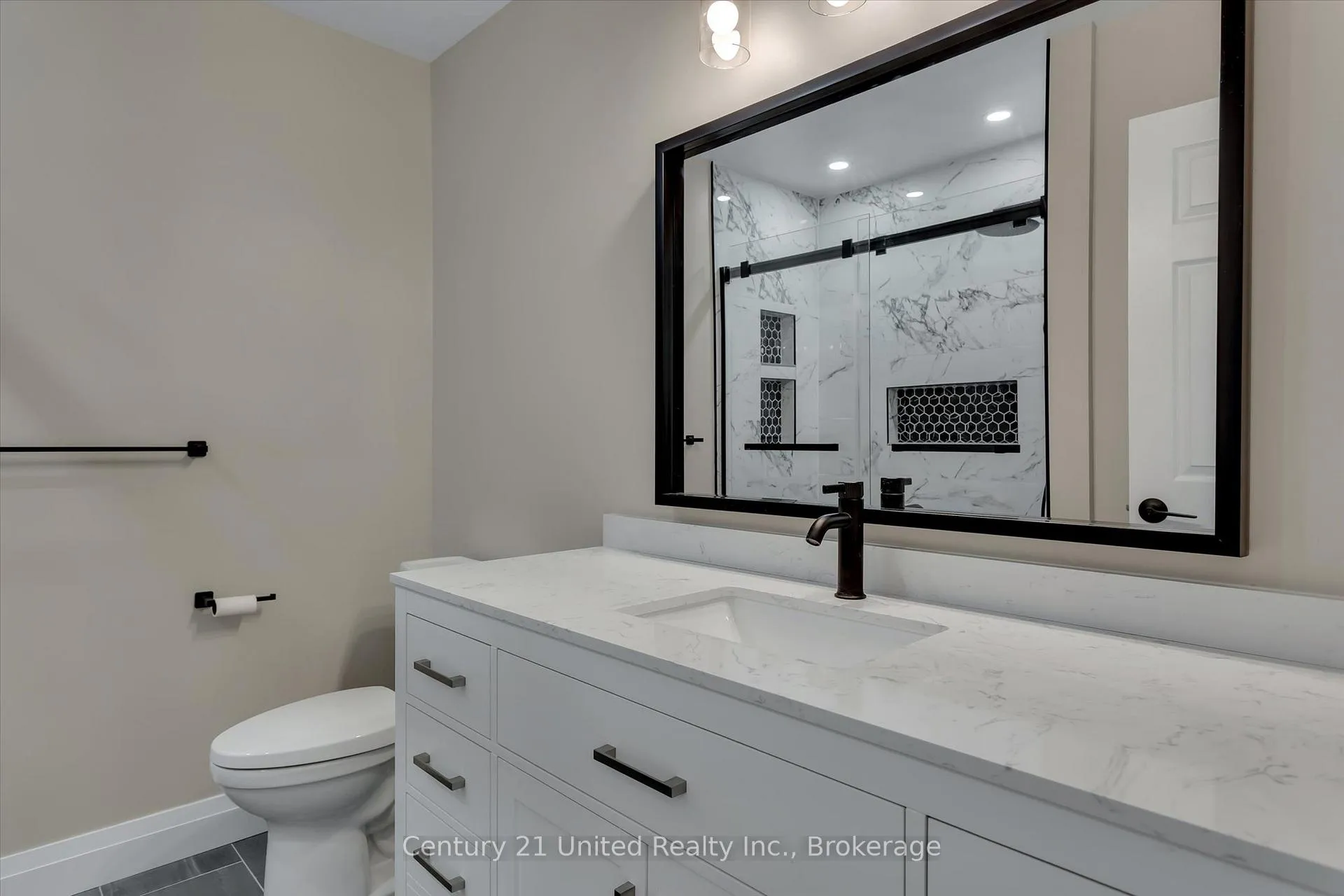 Photo 31 of 2225 Lorraine Drive, Peterborough, Northcrest Ward 5 — HOMEH