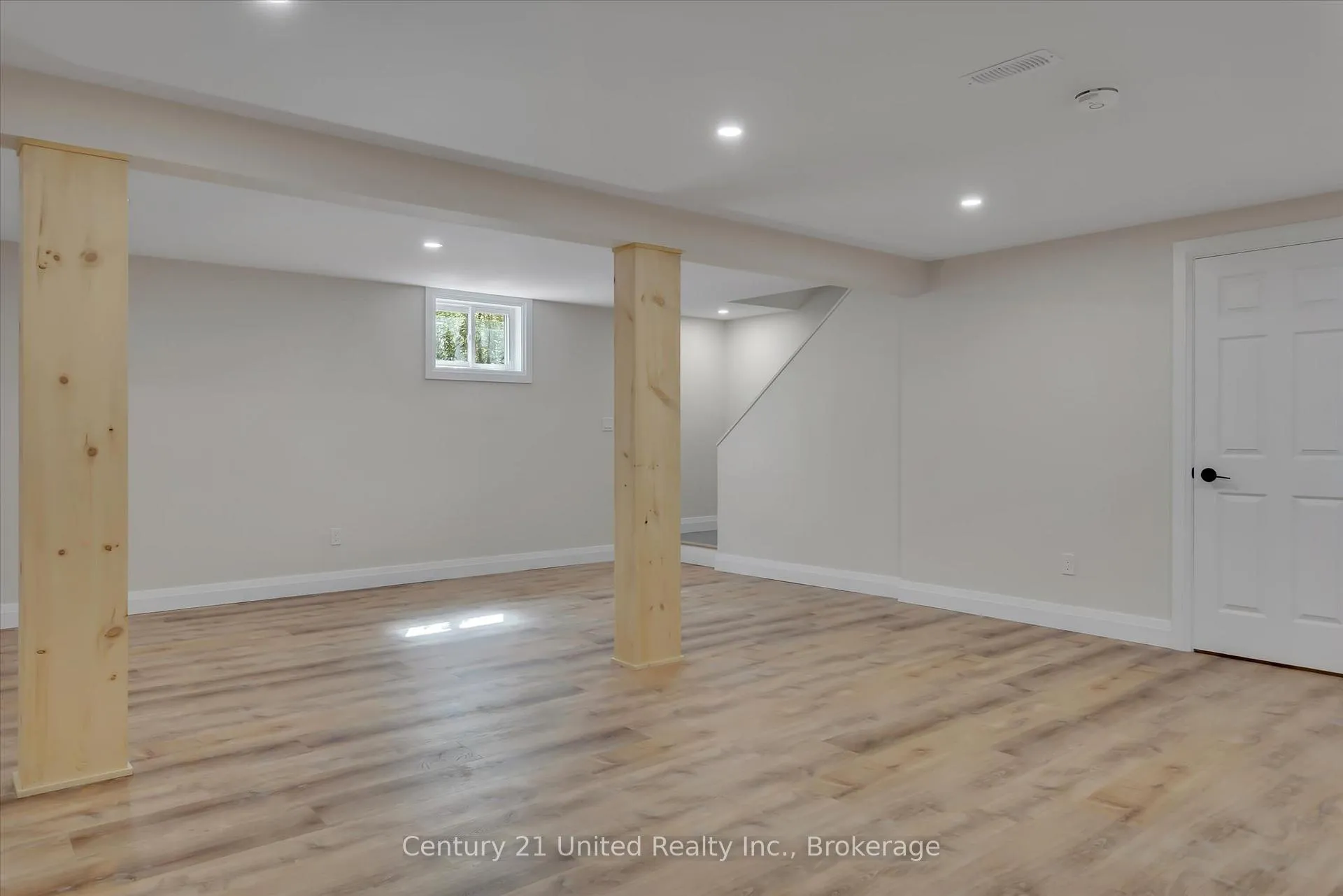 Photo 37 of 2225 Lorraine Drive, Peterborough, Northcrest Ward 5 — HOMEH