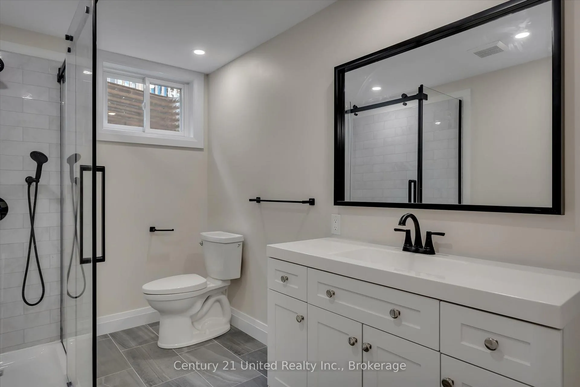 Photo 39 of 2225 Lorraine Drive, Peterborough, Northcrest Ward 5 — HOMEH