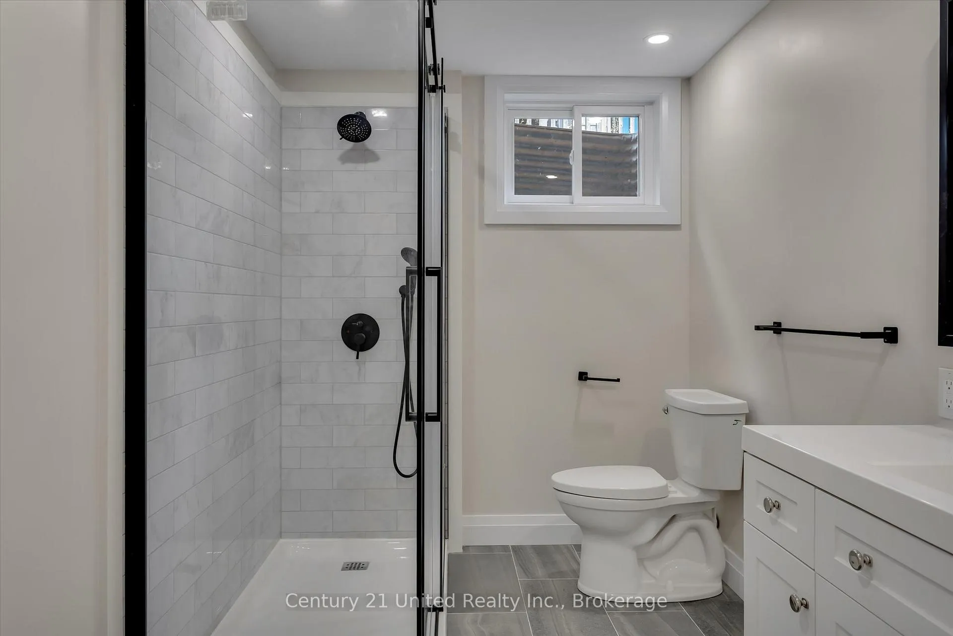 Photo 41 of 2225 Lorraine Drive, Peterborough, Northcrest Ward 5 — HOMEH