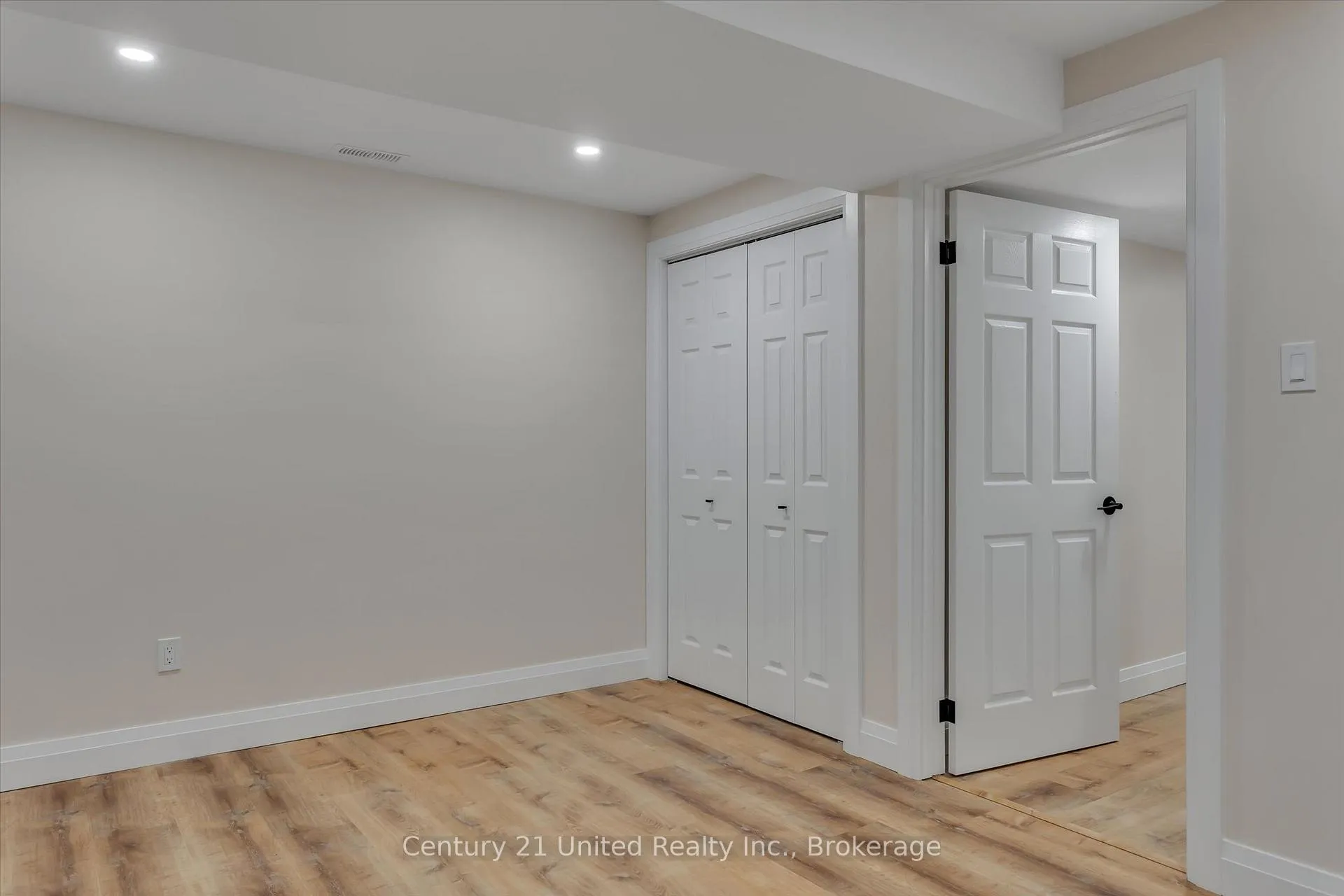 Photo 42 of 2225 Lorraine Drive, Peterborough, Northcrest Ward 5 — HOMEH
