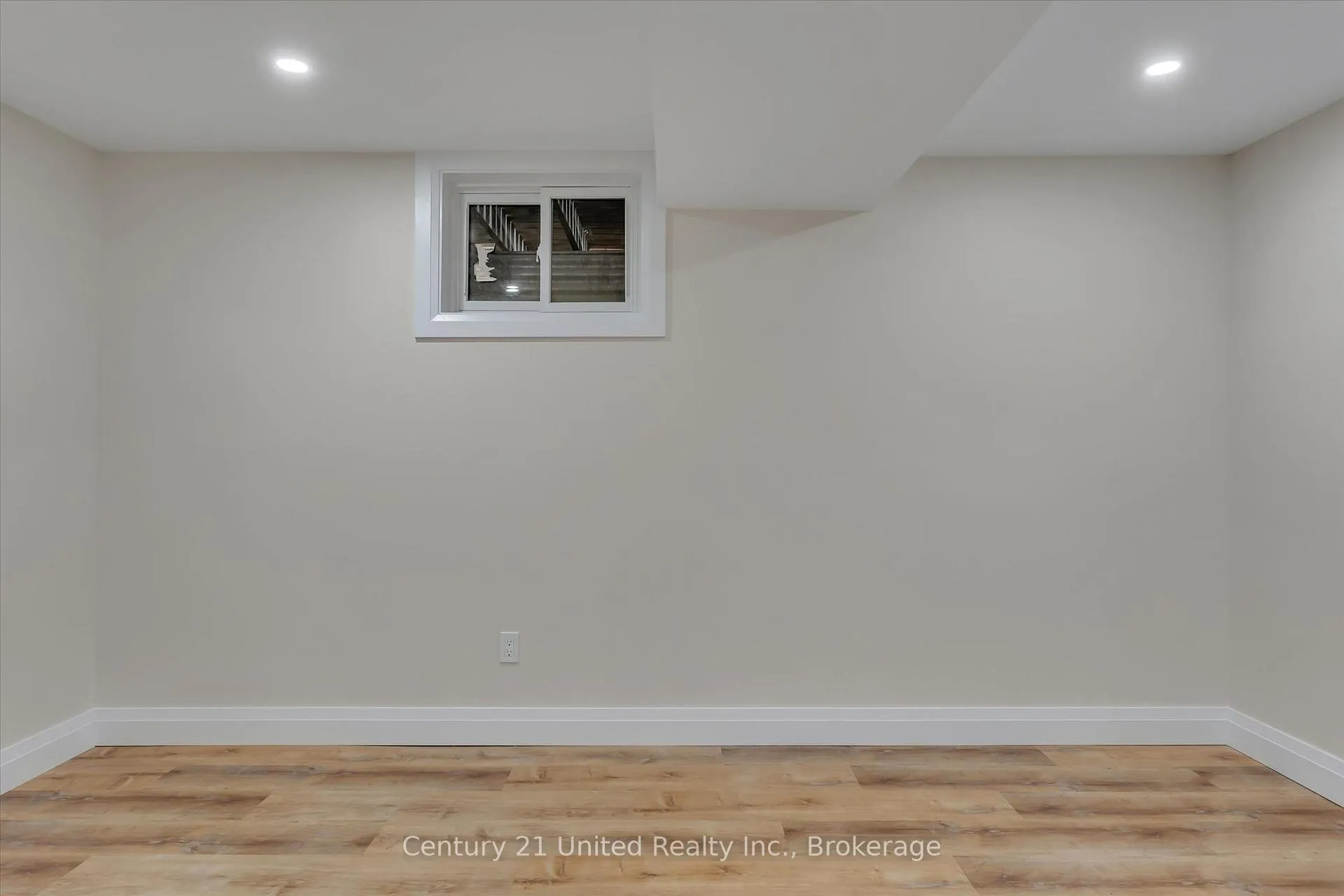 Photo 43 of 2225 Lorraine Drive, Peterborough, Northcrest Ward 5 — HOMEH