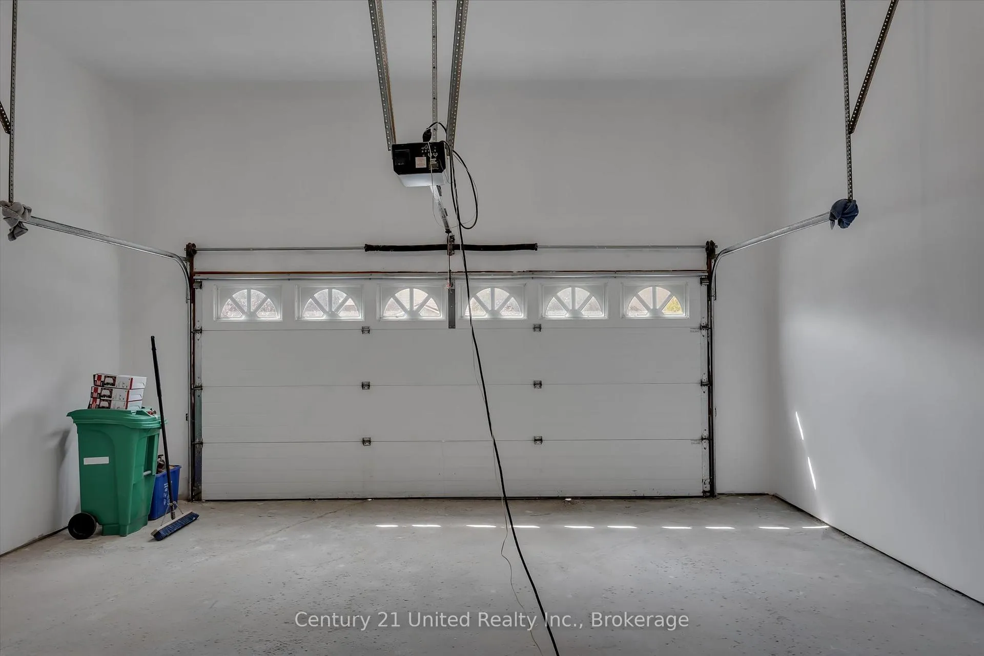 Photo 45 of 2225 Lorraine Drive, Peterborough, Northcrest Ward 5 — HOMEH