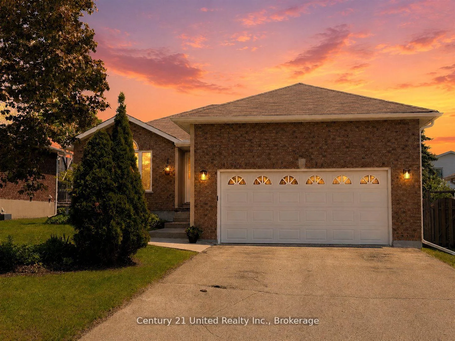 Photo 1 of 2225 Lorraine Drive, Peterborough, Northcrest Ward 5 — HOMEH