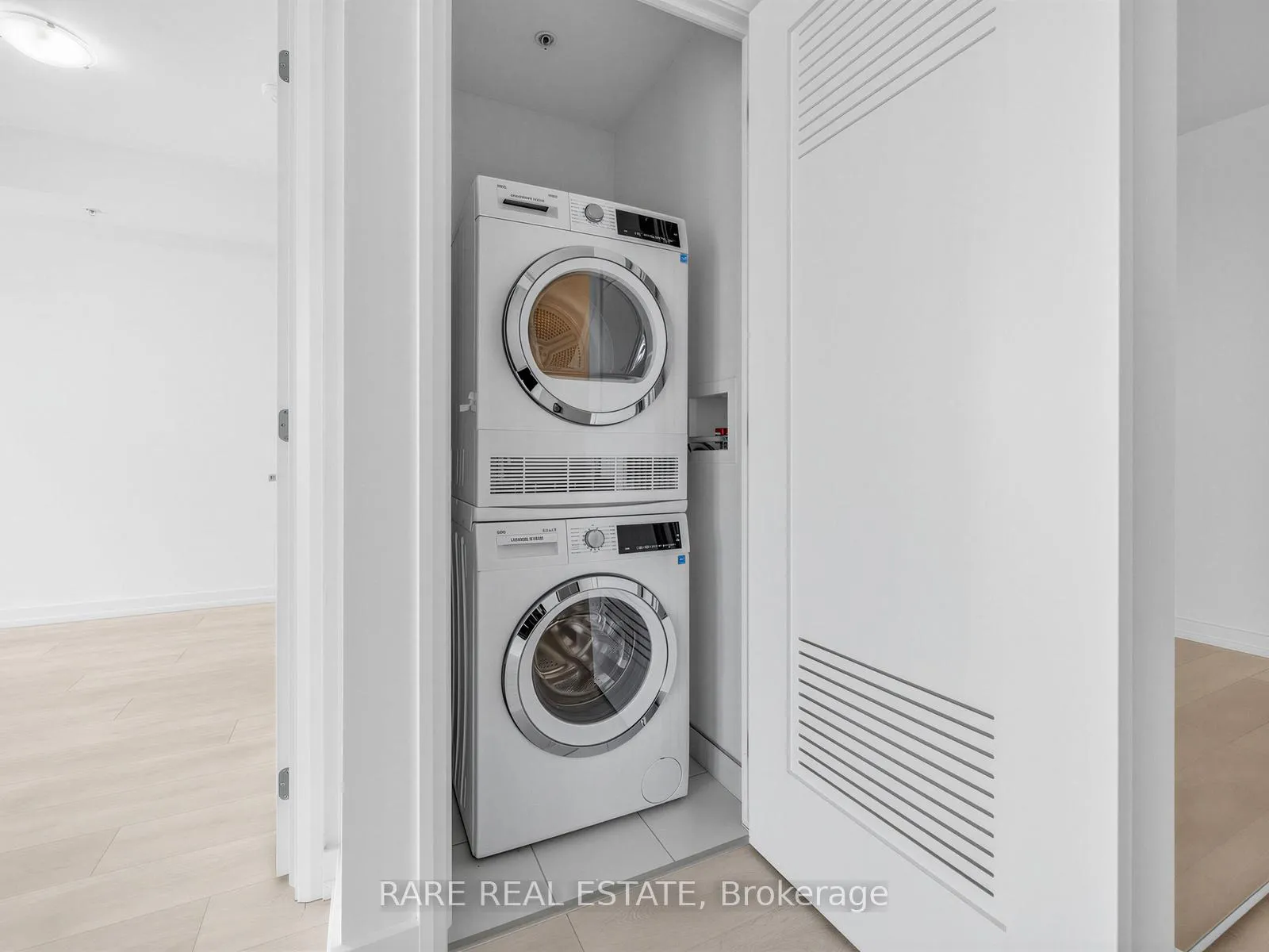 Photo 14 of Unit 2104, 75 James Street, Hamilton, Corktown — HOMEH