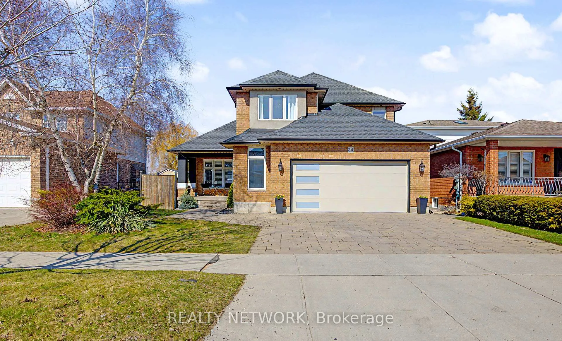 Photo 4 of 34 Highbury Drive, Hamilton, Stoney Creek Mountain — HOMEH