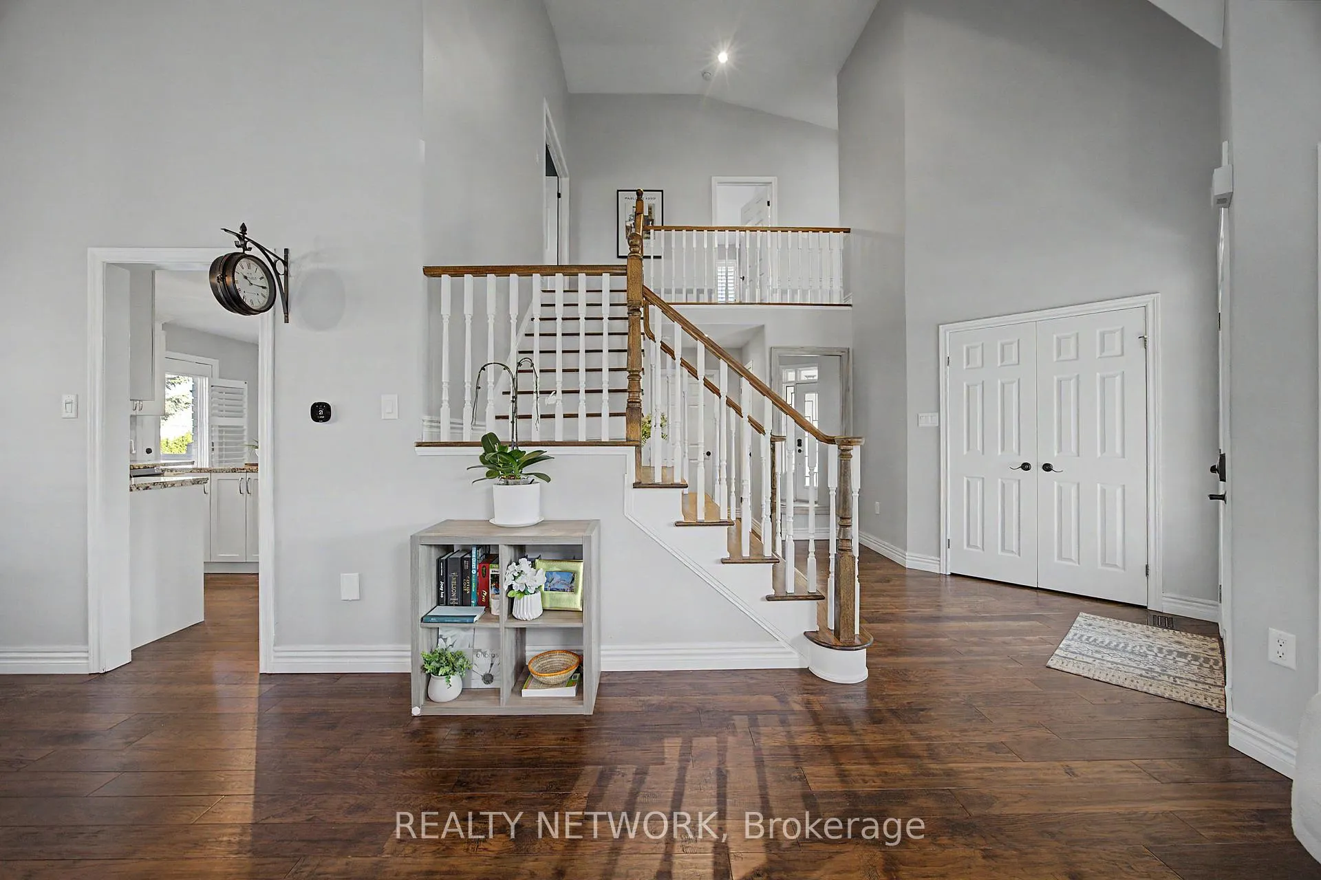 Photo 8 of 34 Highbury Drive, Hamilton, Stoney Creek Mountain — HOMEH
