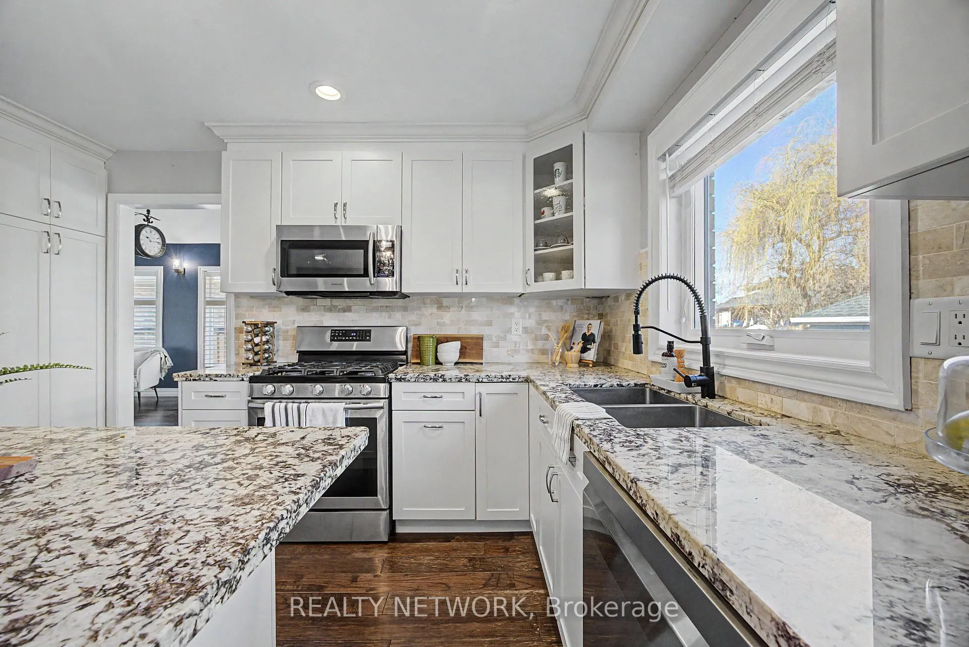 Photo 11 of 34 Highbury Drive, Hamilton, Stoney Creek Mountain — HOMEH