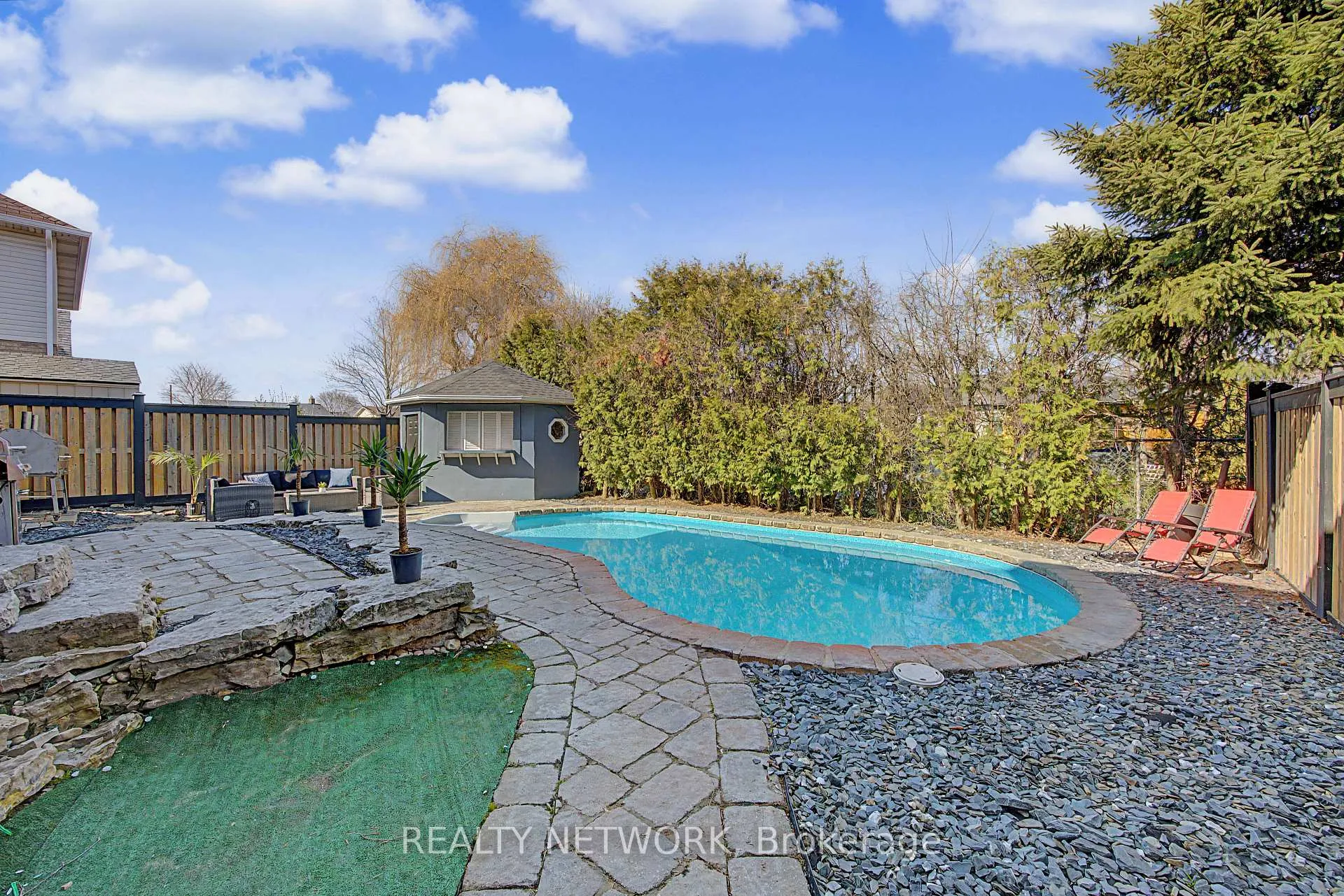 Photo 41 of 34 Highbury Drive, Hamilton, Stoney Creek Mountain — HOMEH