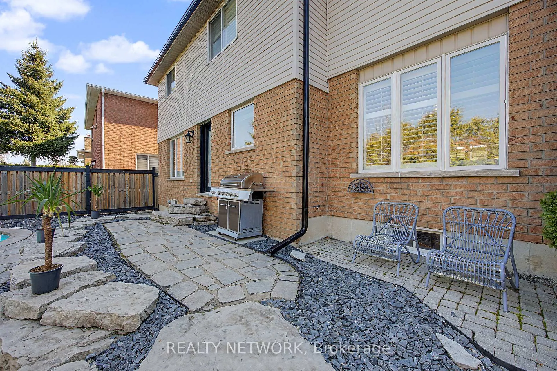 Photo 43 of 34 Highbury Drive, Hamilton, Stoney Creek Mountain — HOMEH