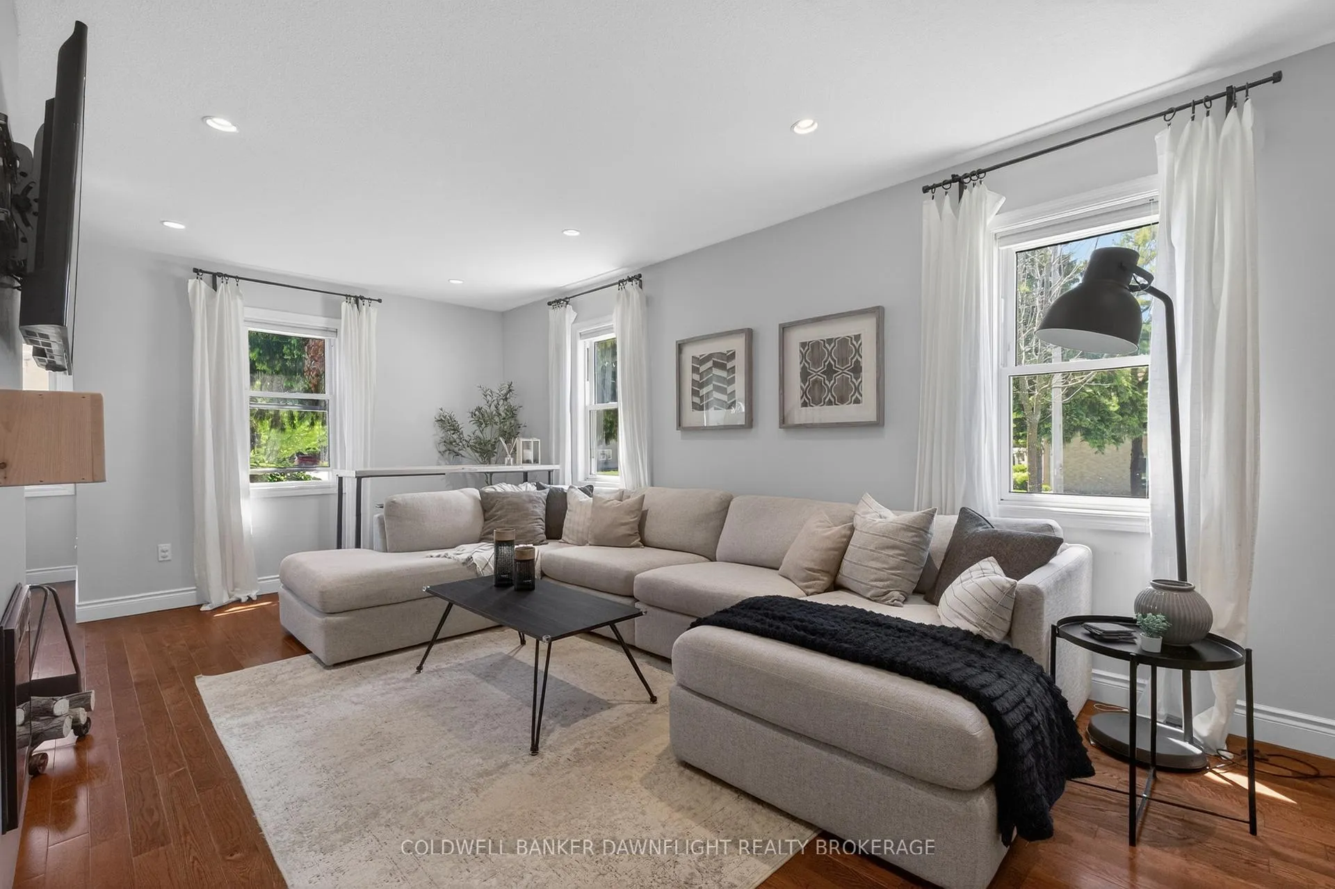 Photo 7 of 78 Queen Street, Bluewater, Hensall — HOMEH