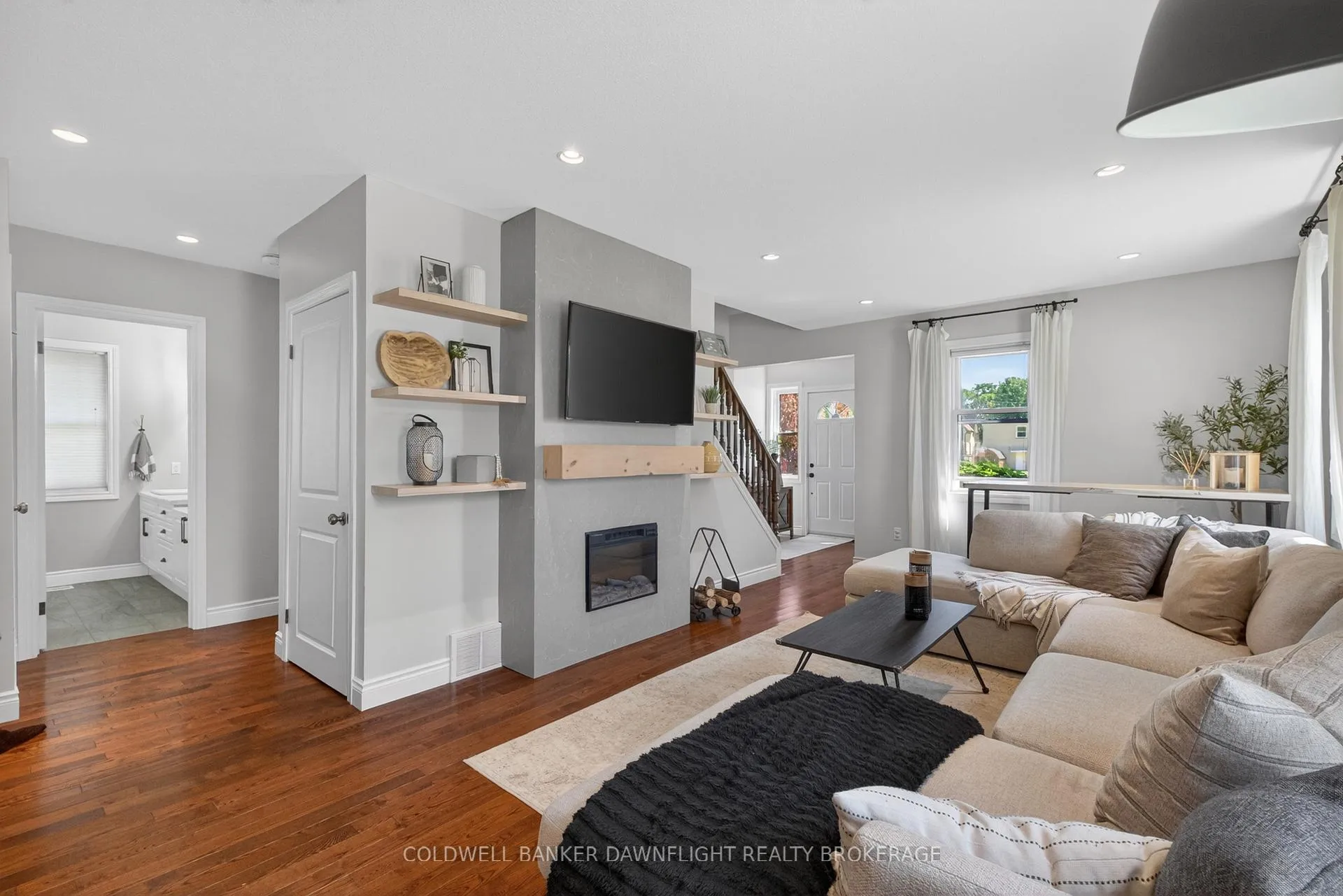 Photo 9 of 78 Queen Street, Bluewater, Hensall — HOMEH