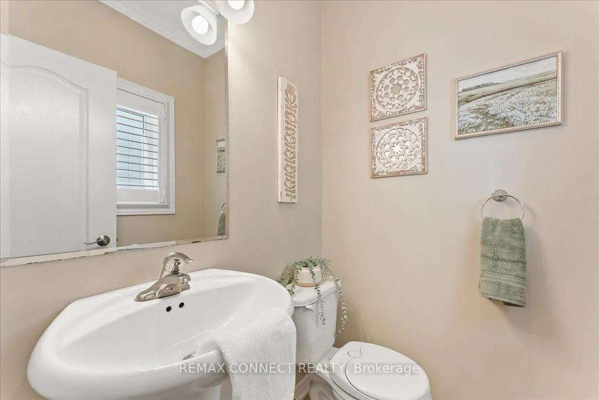 Photo 19 of 67 Cranborne Crescent, Whitby, Brooklin — HOMEH