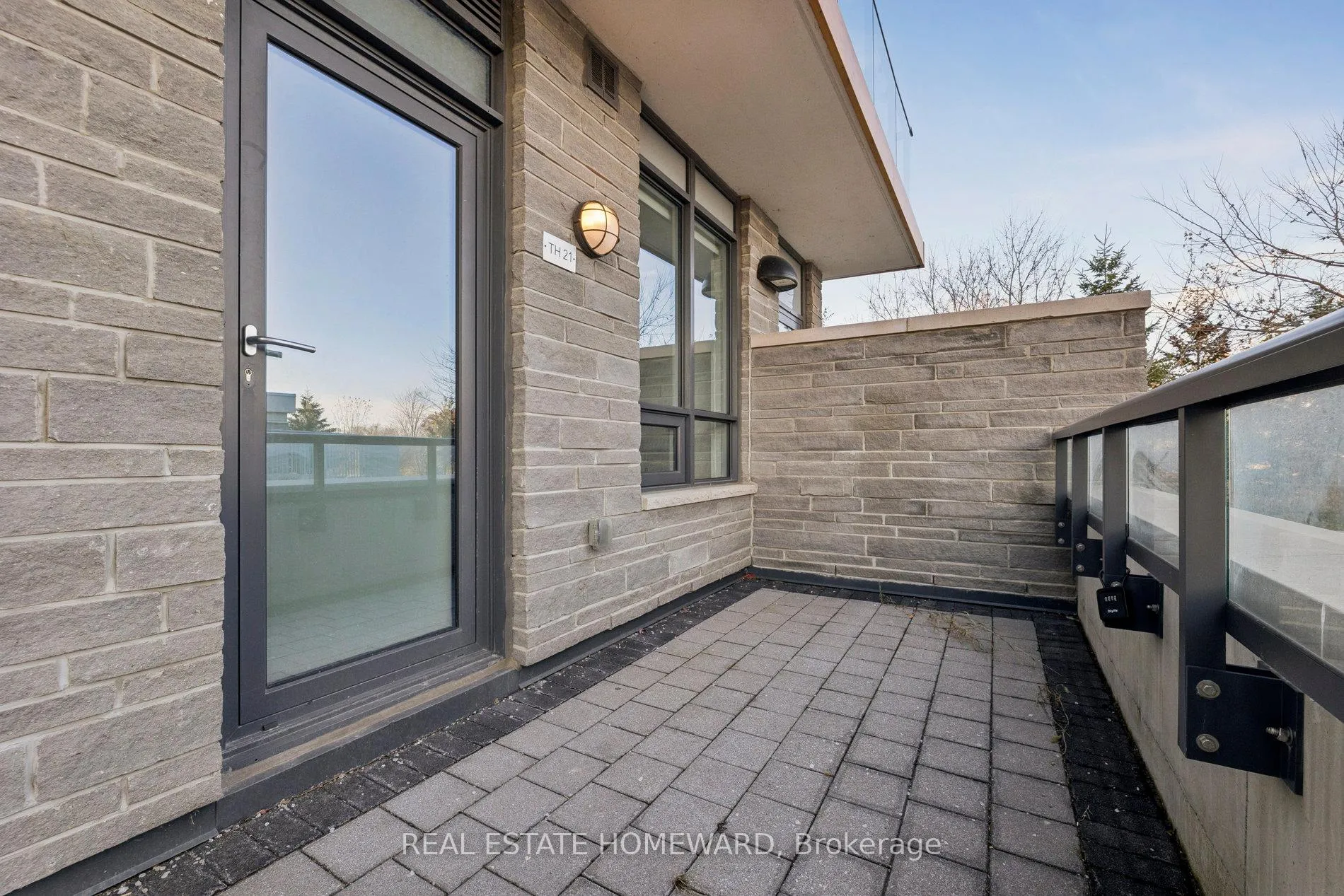 Photo 3 of Unit 21, 1245 Bayly Street, Pickering, Bay Ridges — HOMEH