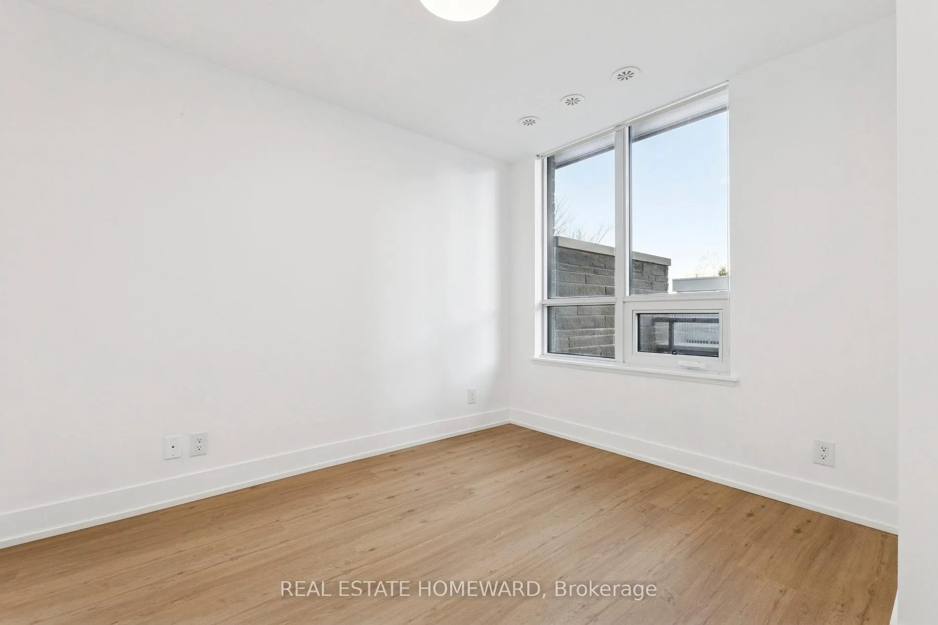 Photo 12 of Unit 21, 1245 Bayly Street, Pickering, Bay Ridges — HOMEH