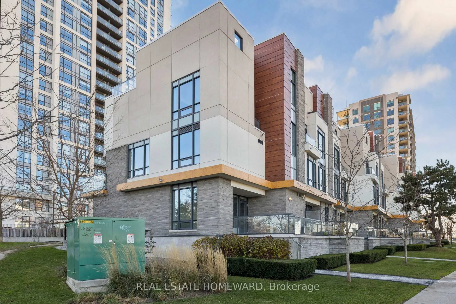 Photo 23 of Unit 21, 1245 Bayly Street, Pickering, Bay Ridges — HOMEH