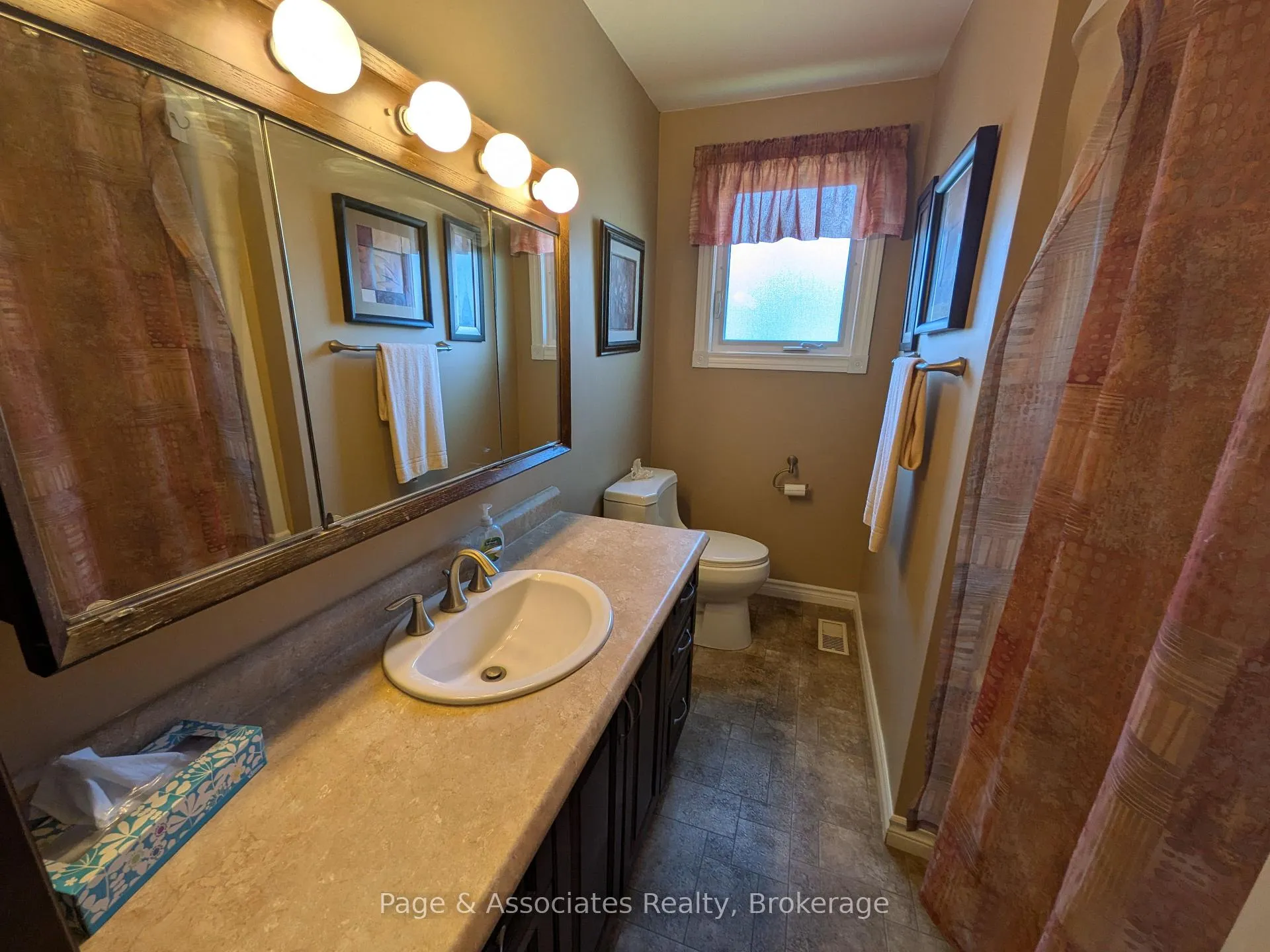 Photo 10 of 174 Bourgault Street, West Nipissing, Sturgeon Falls — HOMEH