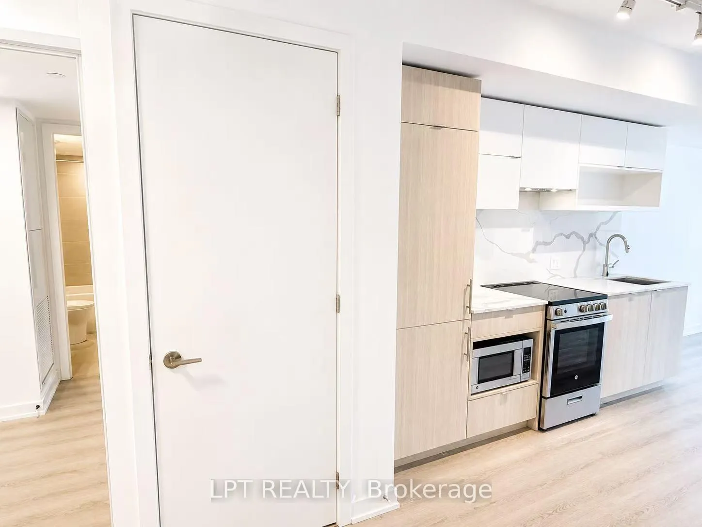 Photo 7 of Unit 1608, 100 Queen Street E, Toronto, Church-Yonge Corridor — HOMEH
