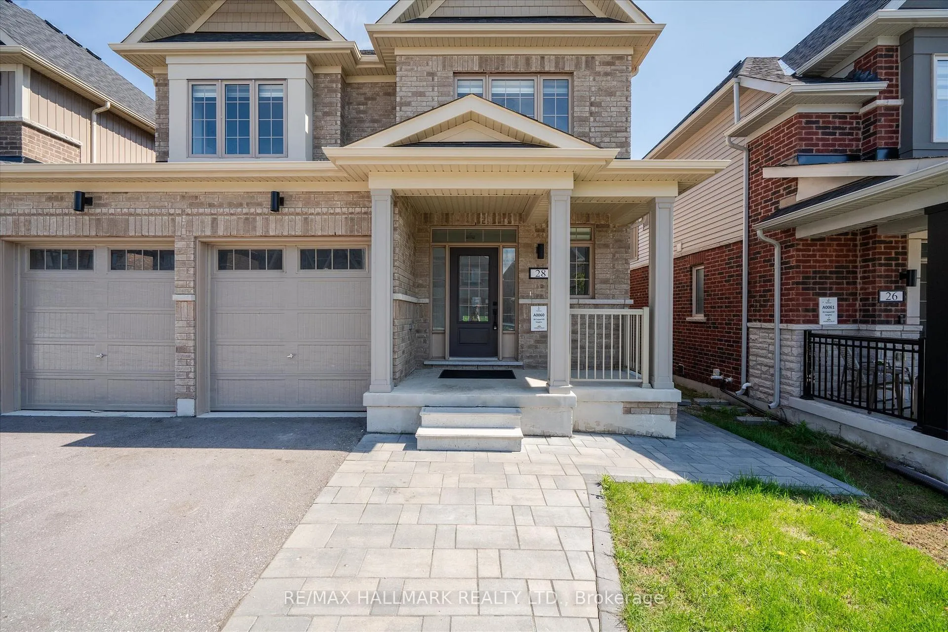 Photo 2 of 28 Copperhill Heights, Barrie, Rural Barrie Southeast — HOMEH