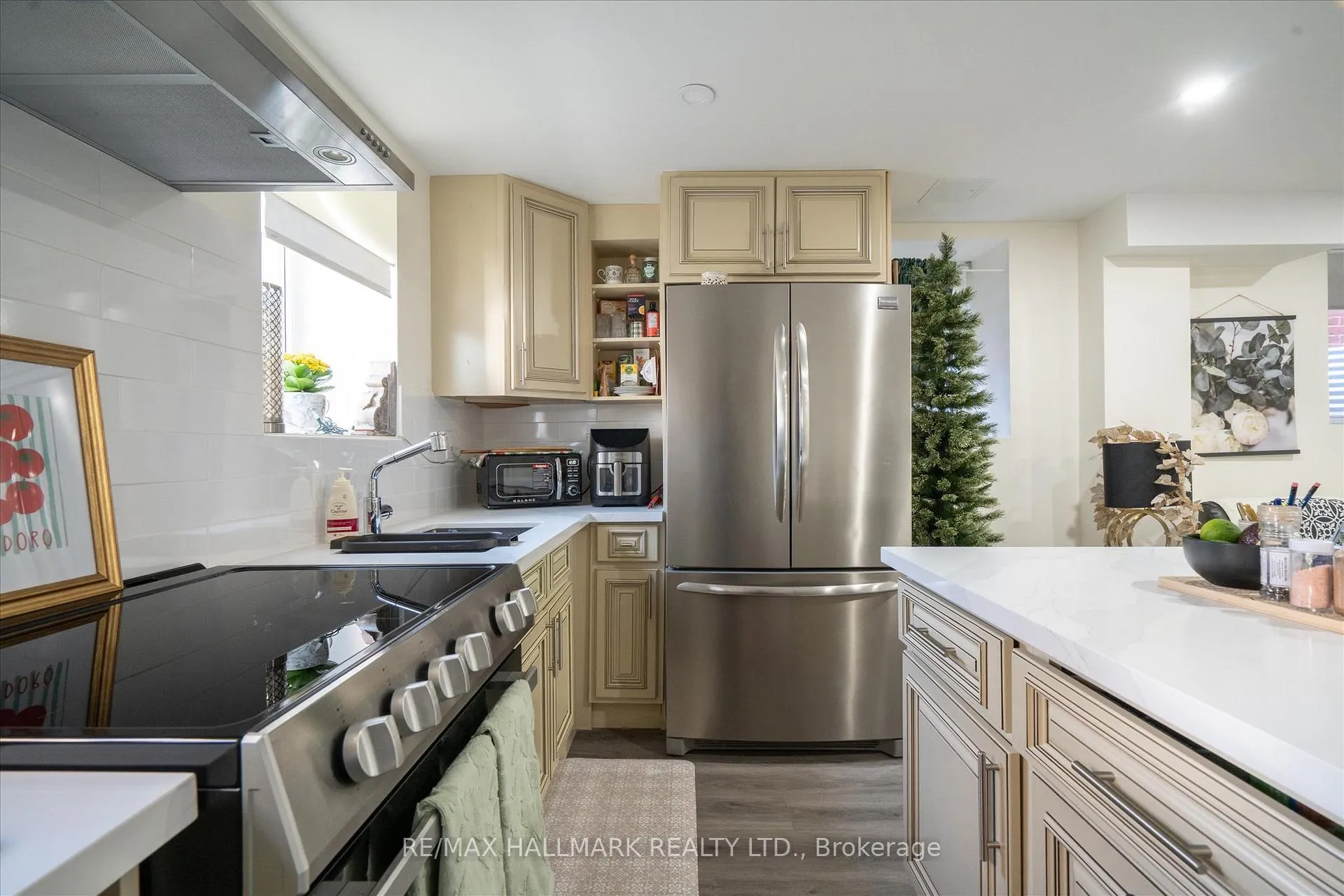 Photo 36 of 28 Copperhill Heights, Barrie, Rural Barrie Southeast — HOMEH