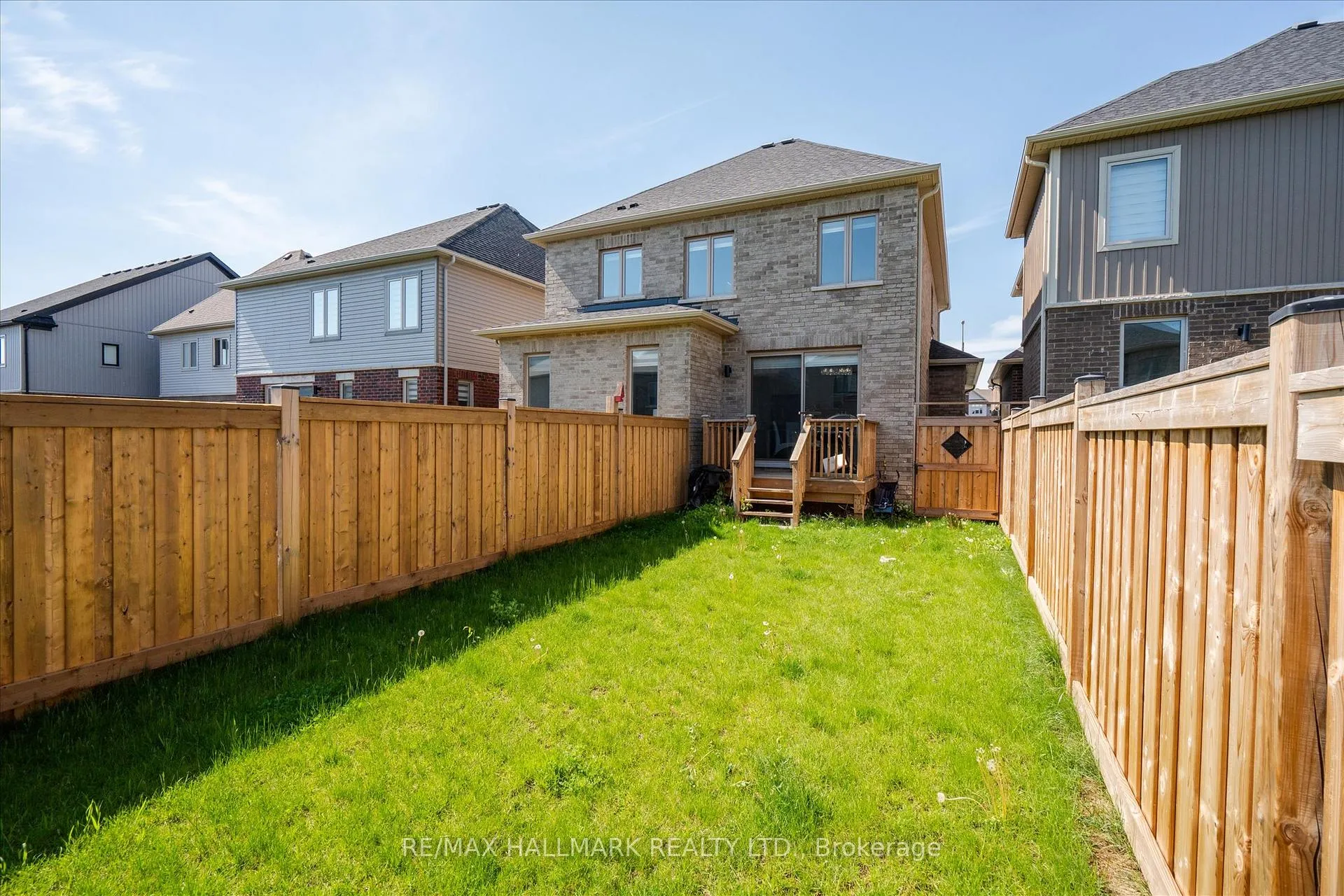 Photo 42 of 28 Copperhill Heights, Barrie, Rural Barrie Southeast — HOMEH
