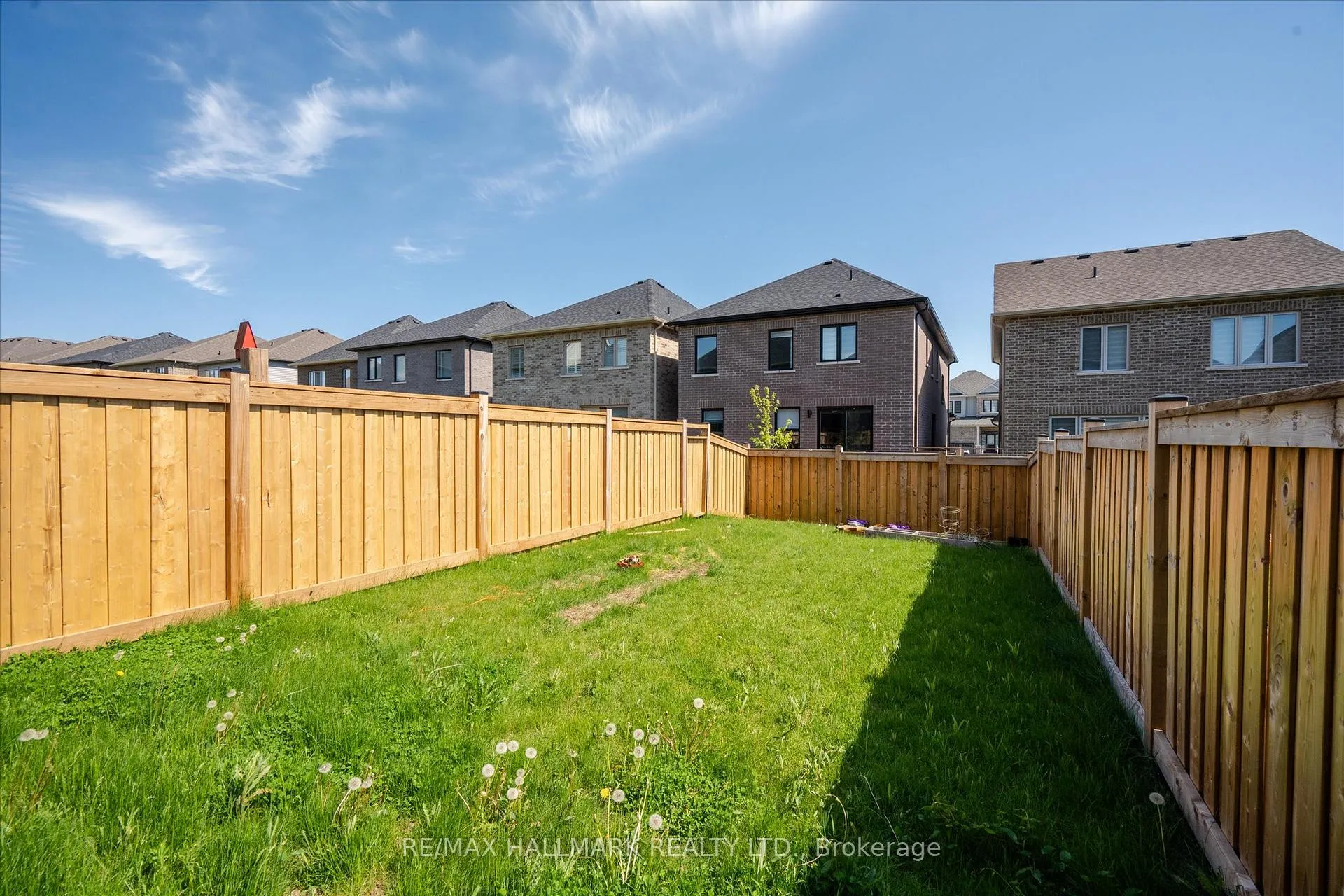 Photo 43 of 28 Copperhill Heights, Barrie, Rural Barrie Southeast — HOMEH