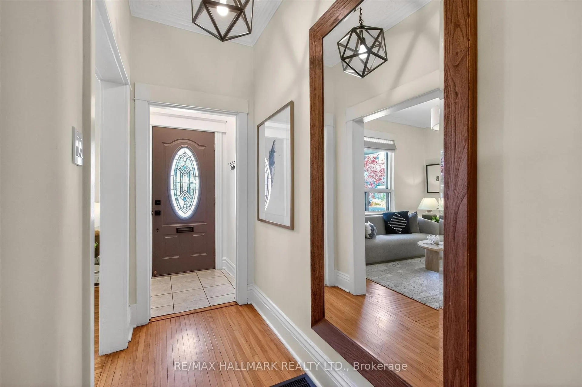 Photo 4 of 687 Durie Street, Toronto, Runnymede-Bloor West Village — HOMEH