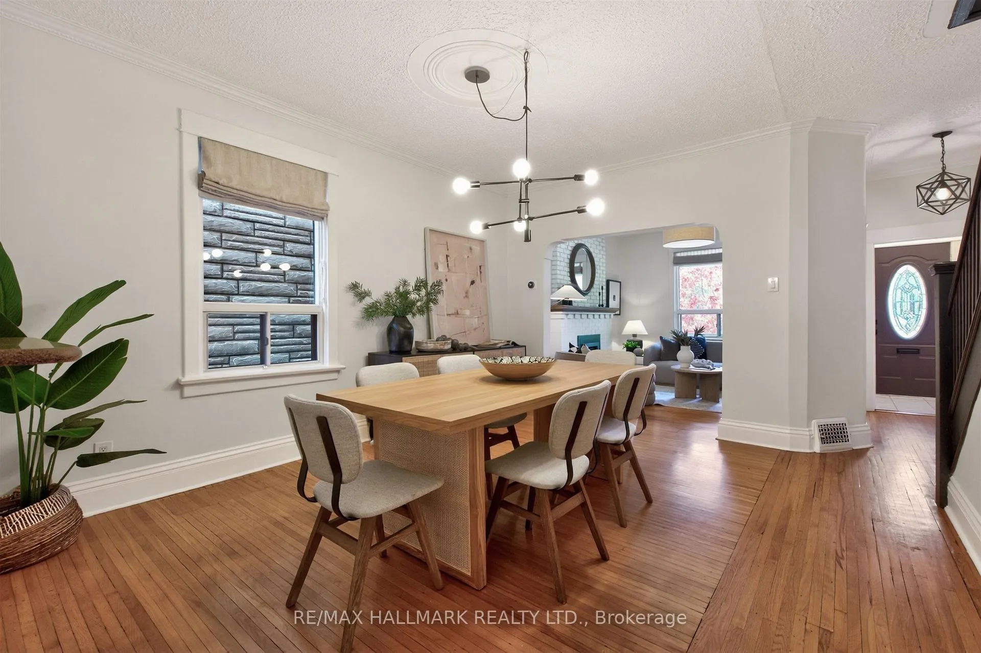 Photo 12 of 687 Durie Street, Toronto, Runnymede-Bloor West Village — HOMEH