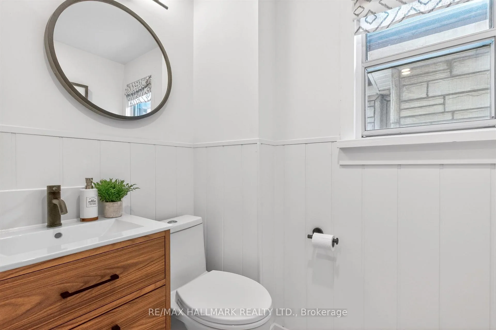 Photo 26 of 687 Durie Street, Toronto, Runnymede-Bloor West Village — HOMEH