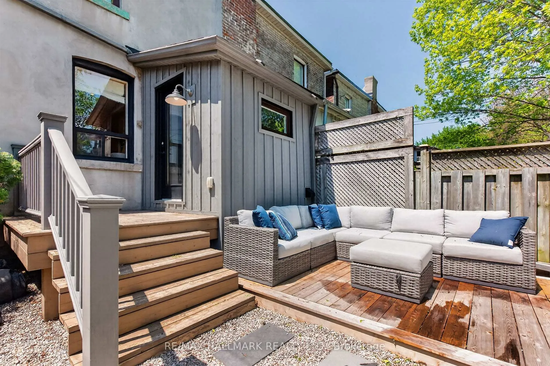 Photo 32 of 687 Durie Street, Toronto, Runnymede-Bloor West Village — HOMEH