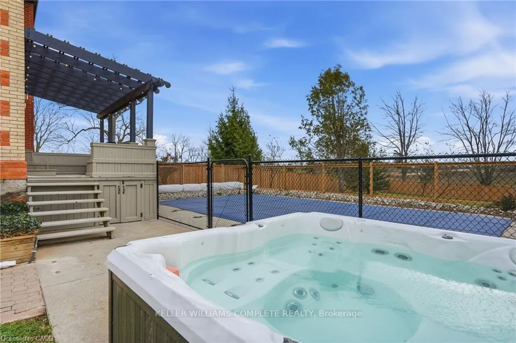 Photo 38 of 1664 Nebo Road, Hamilton, Rural Glanbrook — HOMEH