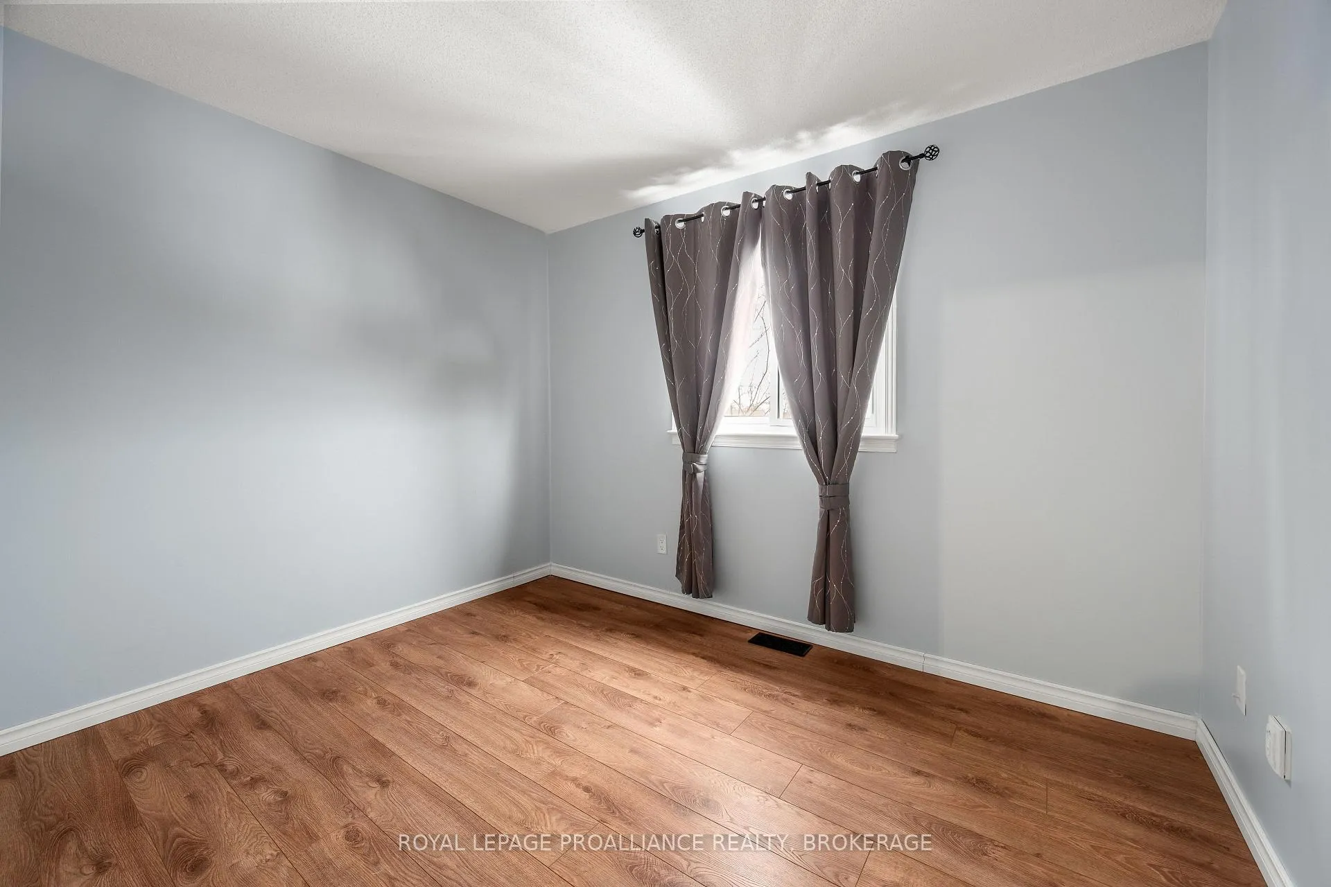 Photo 24 of 81 Rose Abbey Drive, Kingston, Kingston East (Incl Barret Crt) — HOMEH
