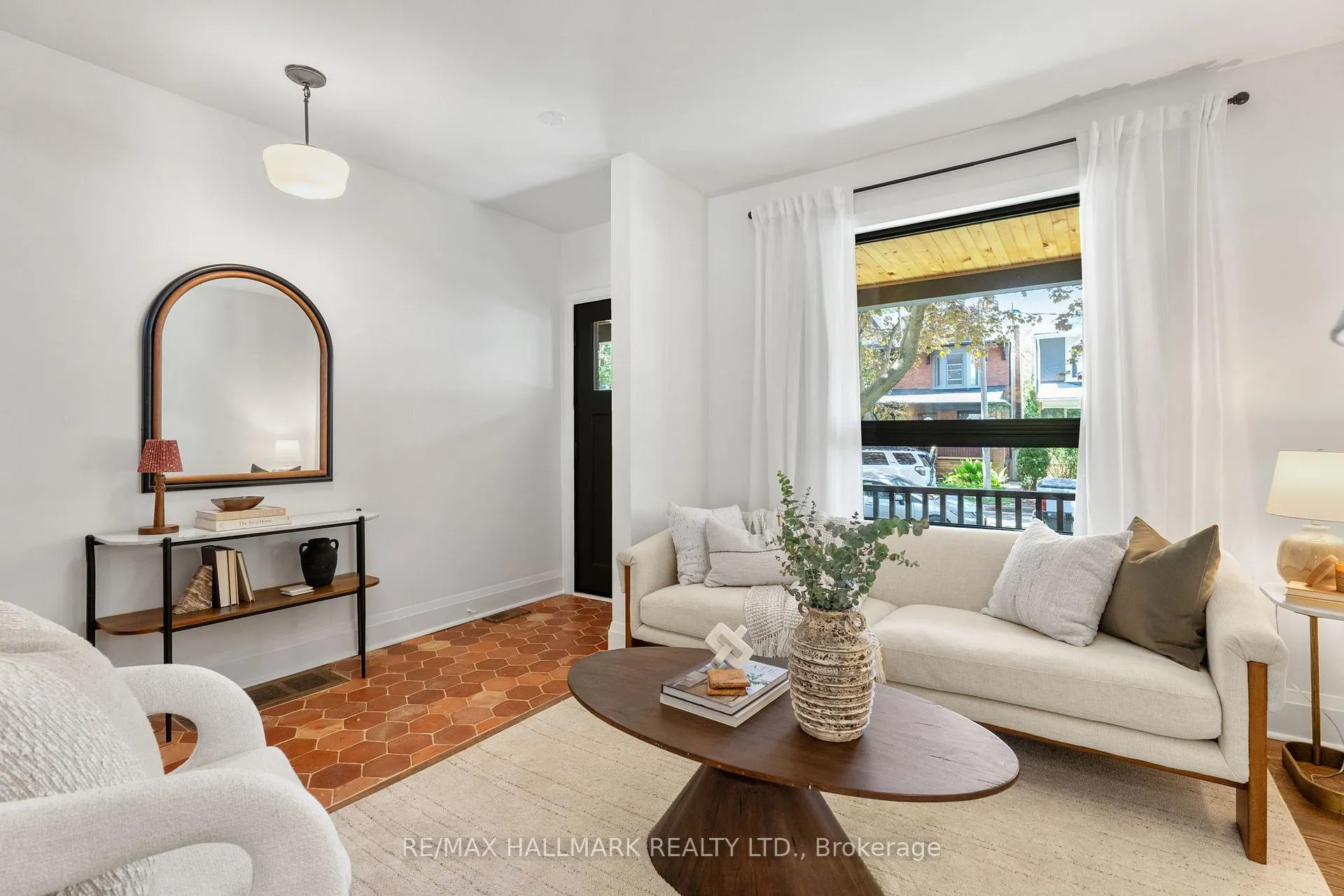 Photo 5 of 203 Parkmount Road, Toronto, Greenwood-Coxwell — HOMEH
