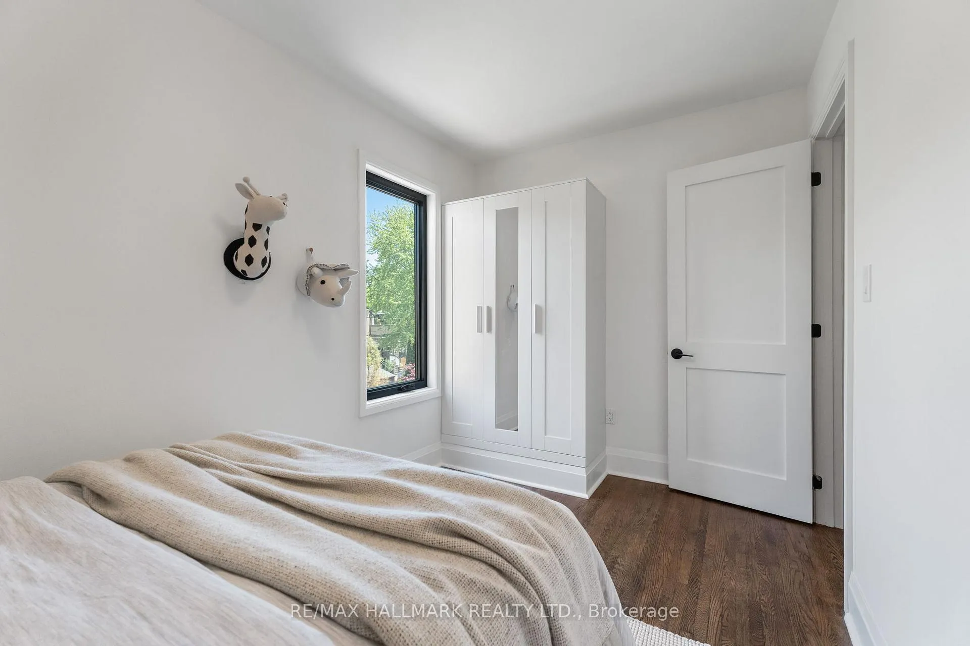 Photo 25 of 203 Parkmount Road, Toronto, Greenwood-Coxwell — HOMEH