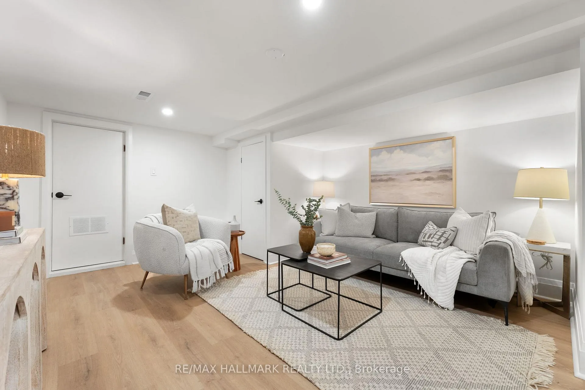 Photo 28 of 203 Parkmount Road, Toronto, Greenwood-Coxwell — HOMEH