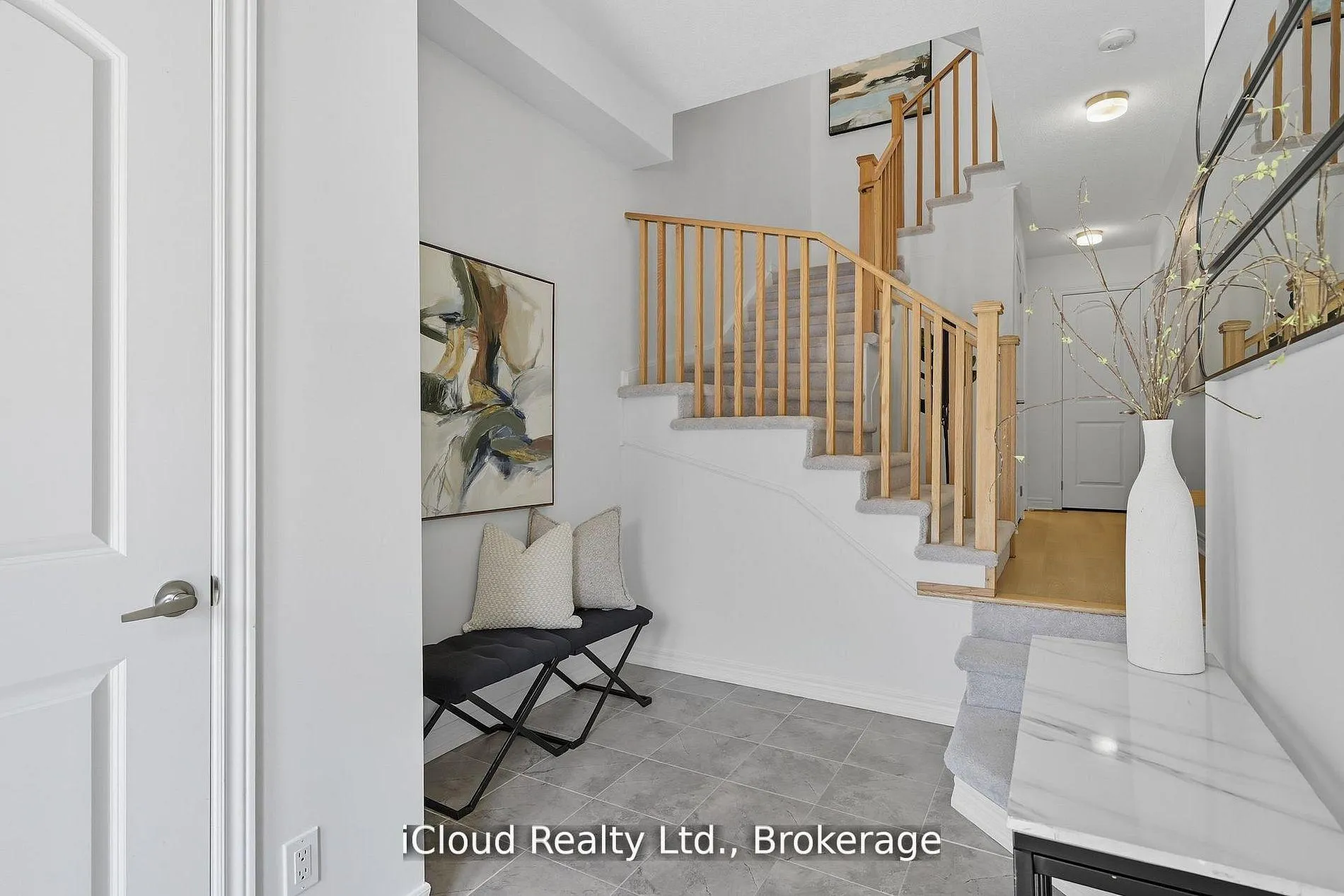 Photo 4 of 1117 Lockie Drive, Oshawa, Kedron — HOMEH